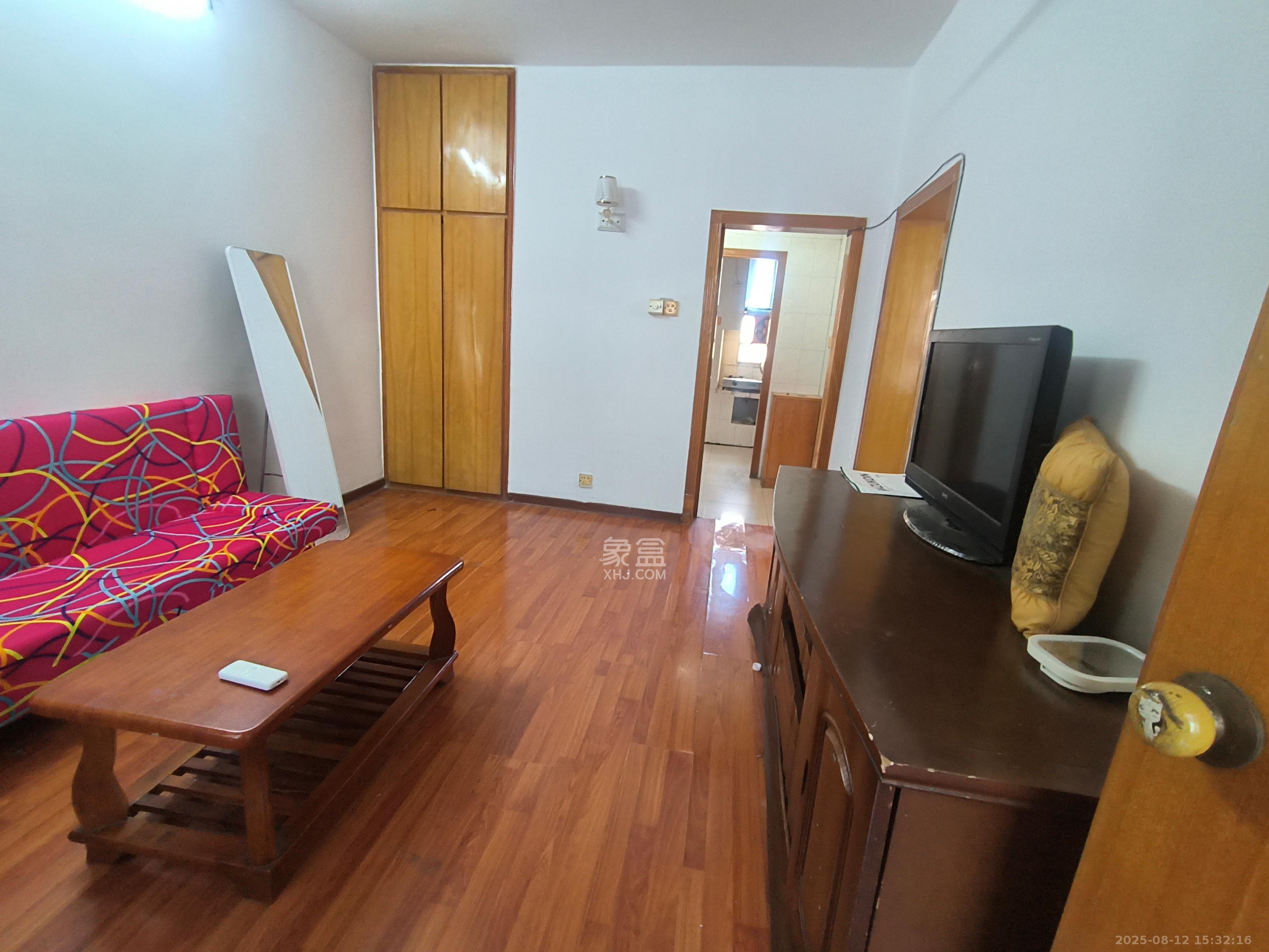 湖南省木偶皮影剧团 2室1厅1卫 1800.0元/月 湖南省木偶皮影剧团 2室1厅1卫 1800.0元/月室内图