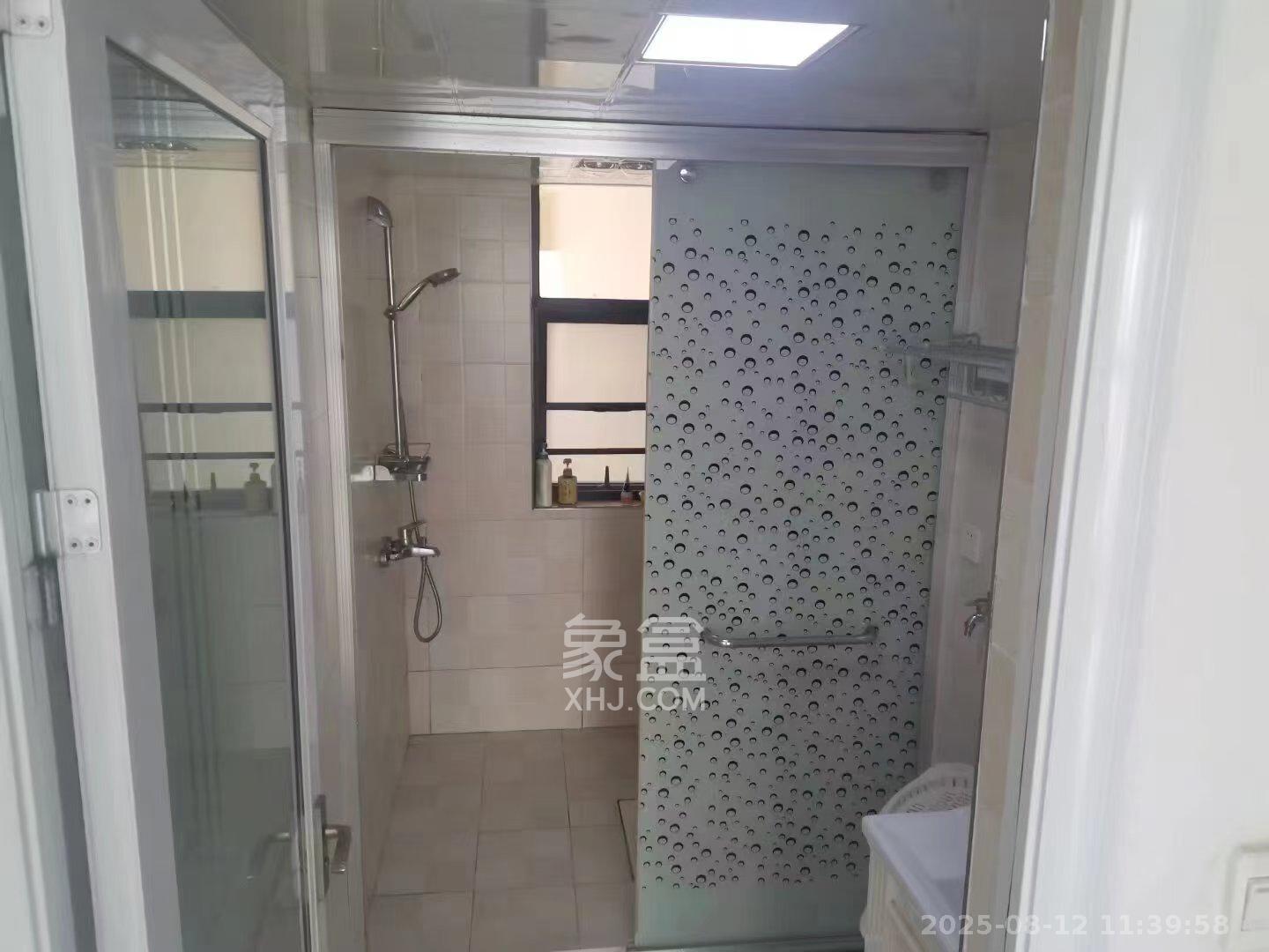 兰亭湾畔  3室2厅1卫   2600.00元/月室内图