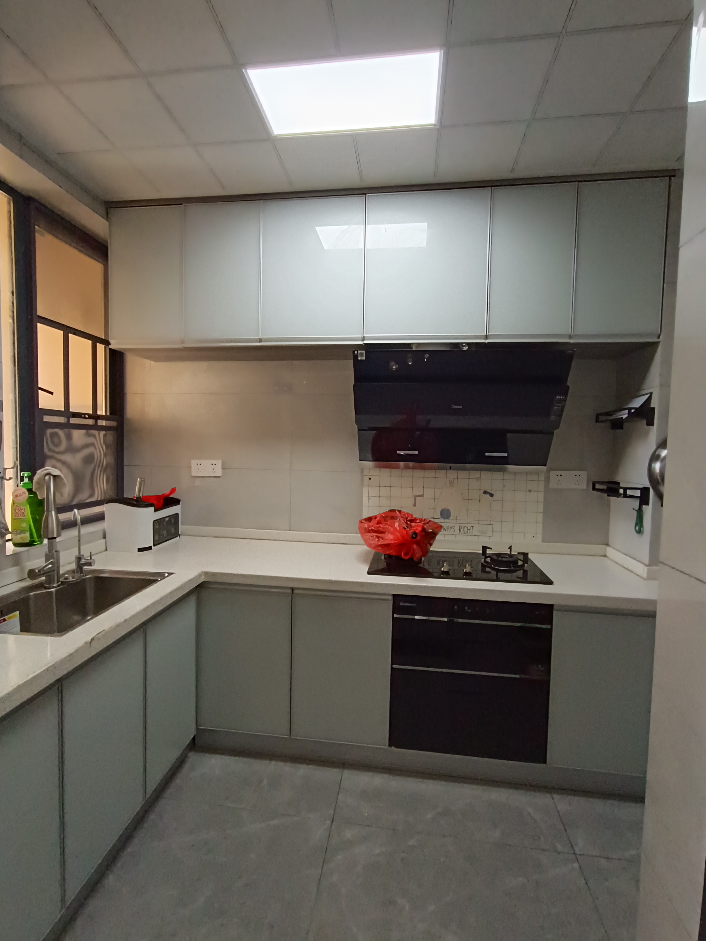 天门壹号 3室2厅1卫 1800.0元/月 天门壹号 3室2厅1卫 1800.0元/月室内图