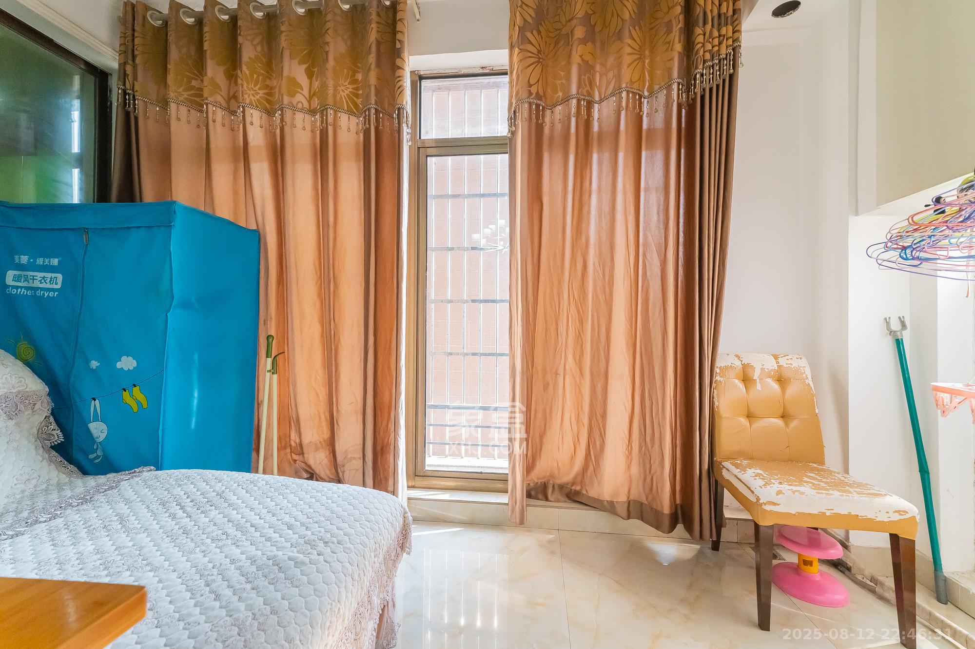 家和院  4室2厅1卫    78.0万 家和院  4室2厅1卫    78.0万阳台