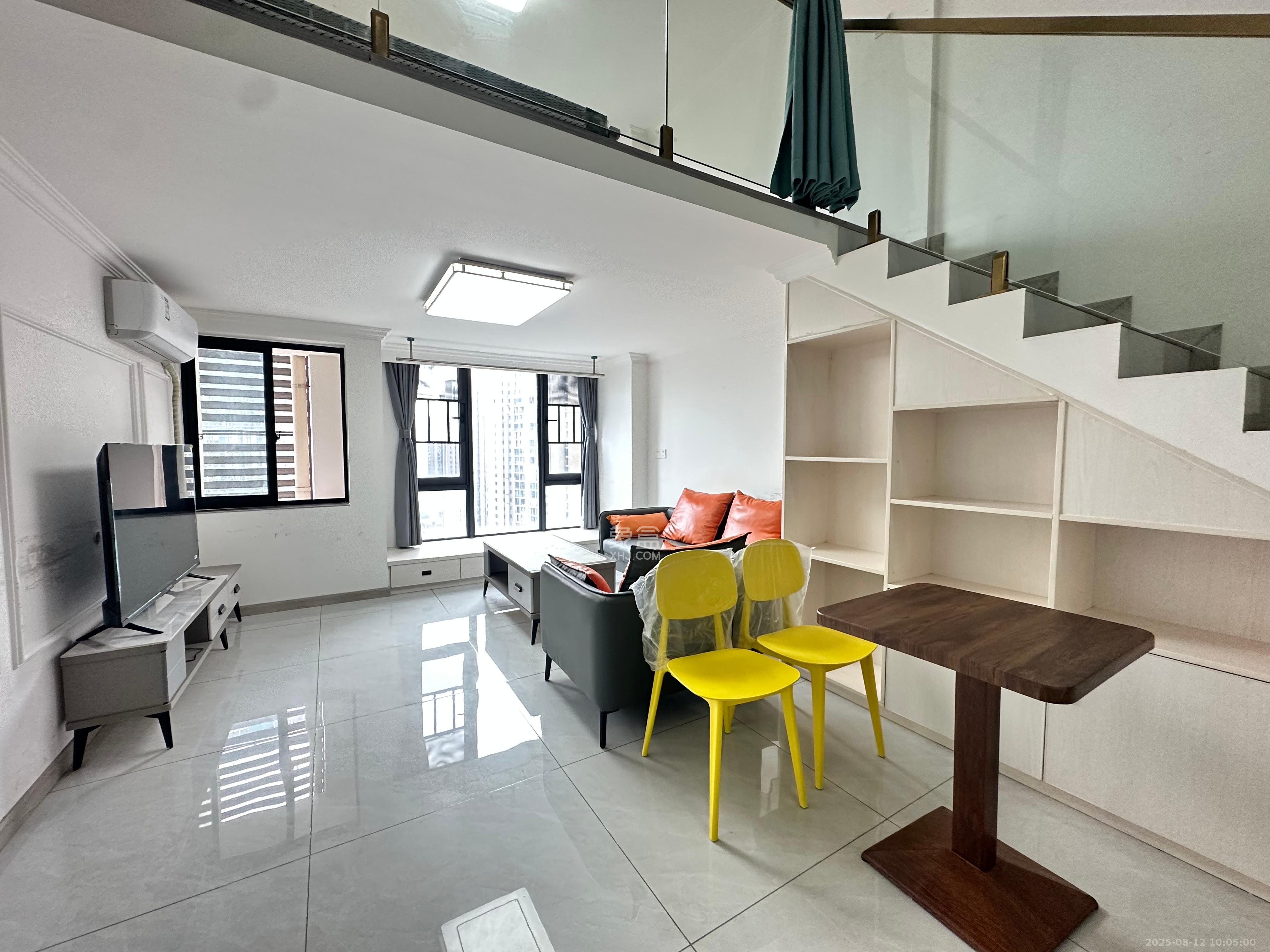 嘉宇银杉(嘉宇西苑) 2室1厅1卫 1700.00元/月 嘉宇银杉(嘉宇西苑) 2室1厅1卫 1700.00元/月室内图