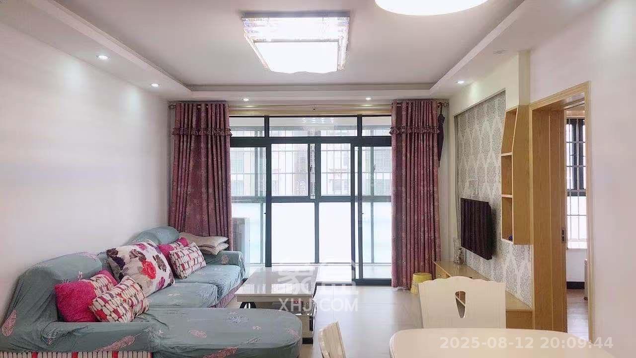 东岸锦城(东方人家)  3室2厅1卫   2000.00元/月室内图