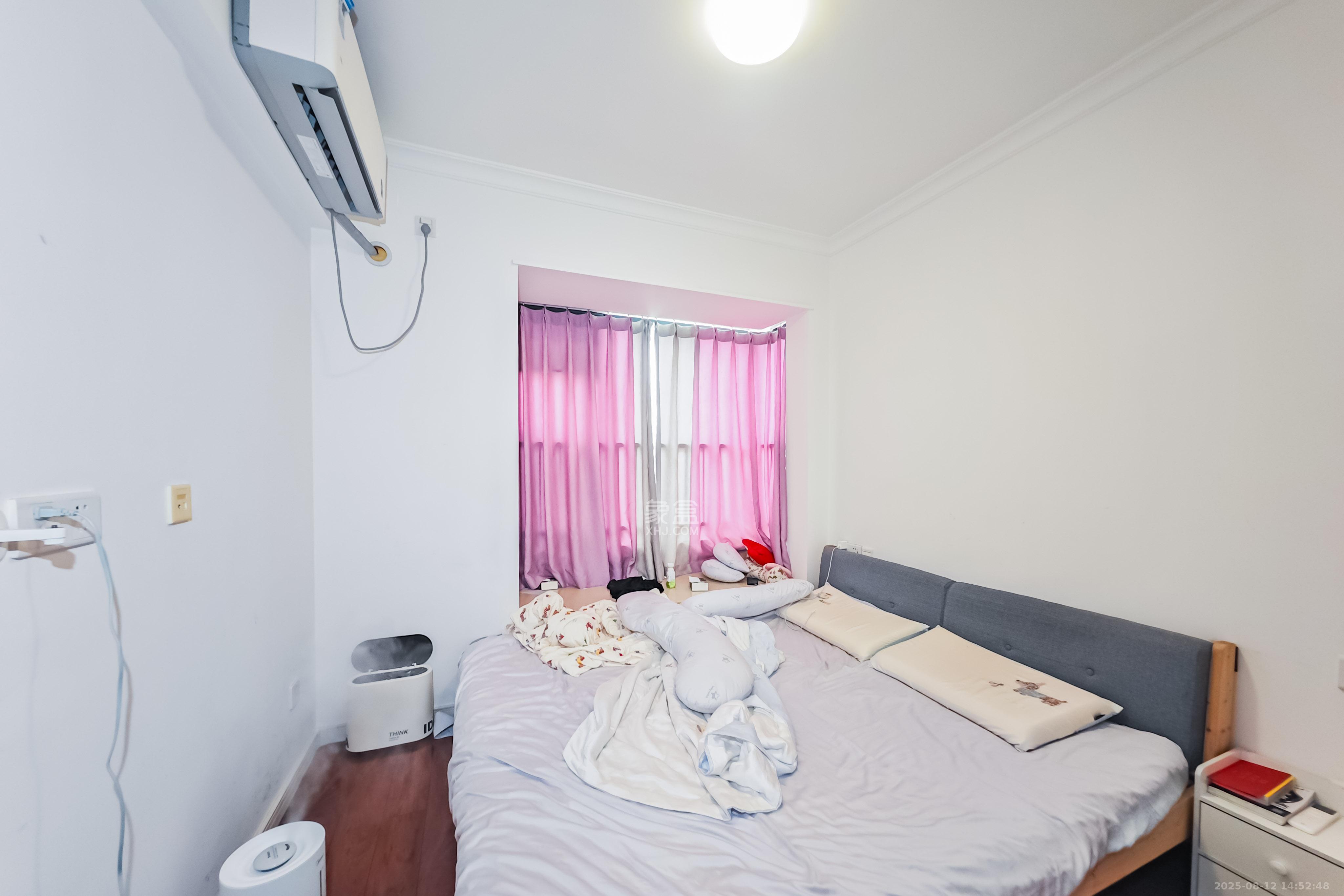 万科魅力之城  2室2厅1卫    72.0万 万科魅力之城  2室2厅1卫    72.0万卧室