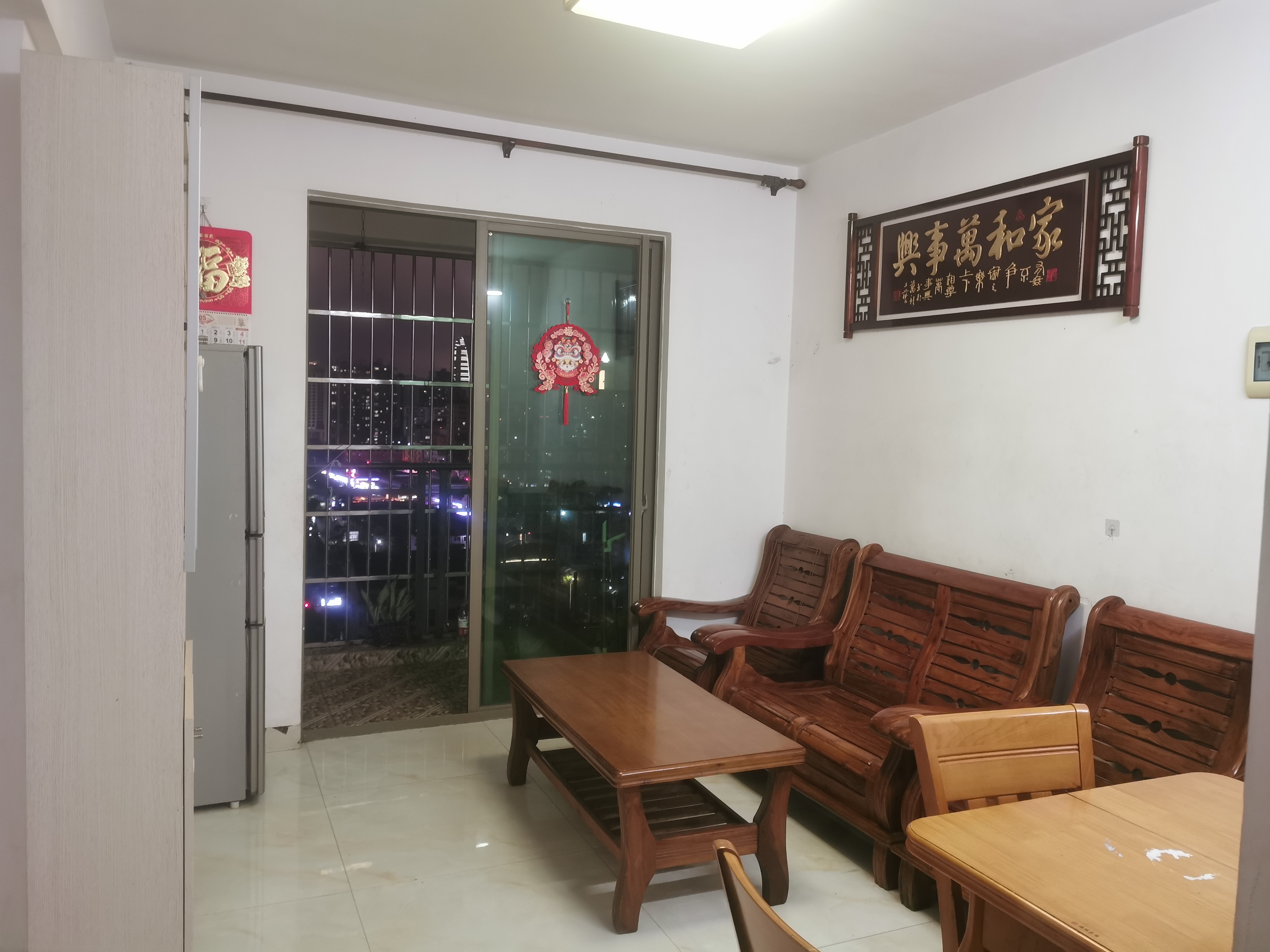 南海花园  2室2厅1卫   2000.00元/月室内图