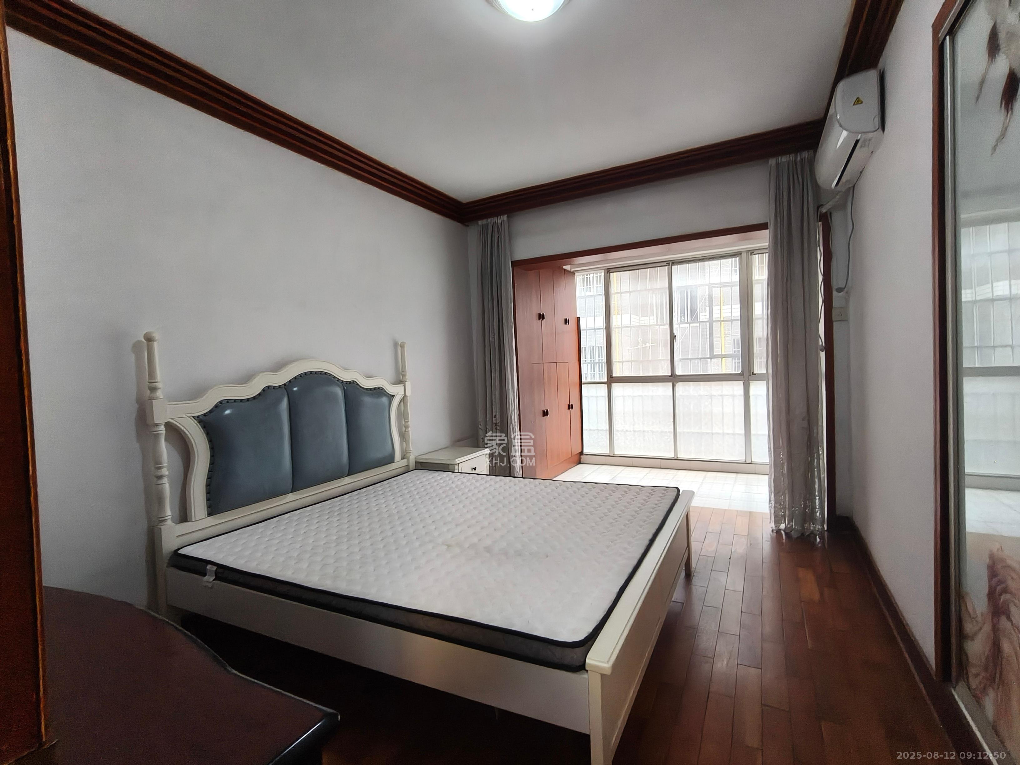 湘绣城 1室0厅0卫 1400.0元/月 湘绣城 1室0厅0卫 1400.0元/月室内图