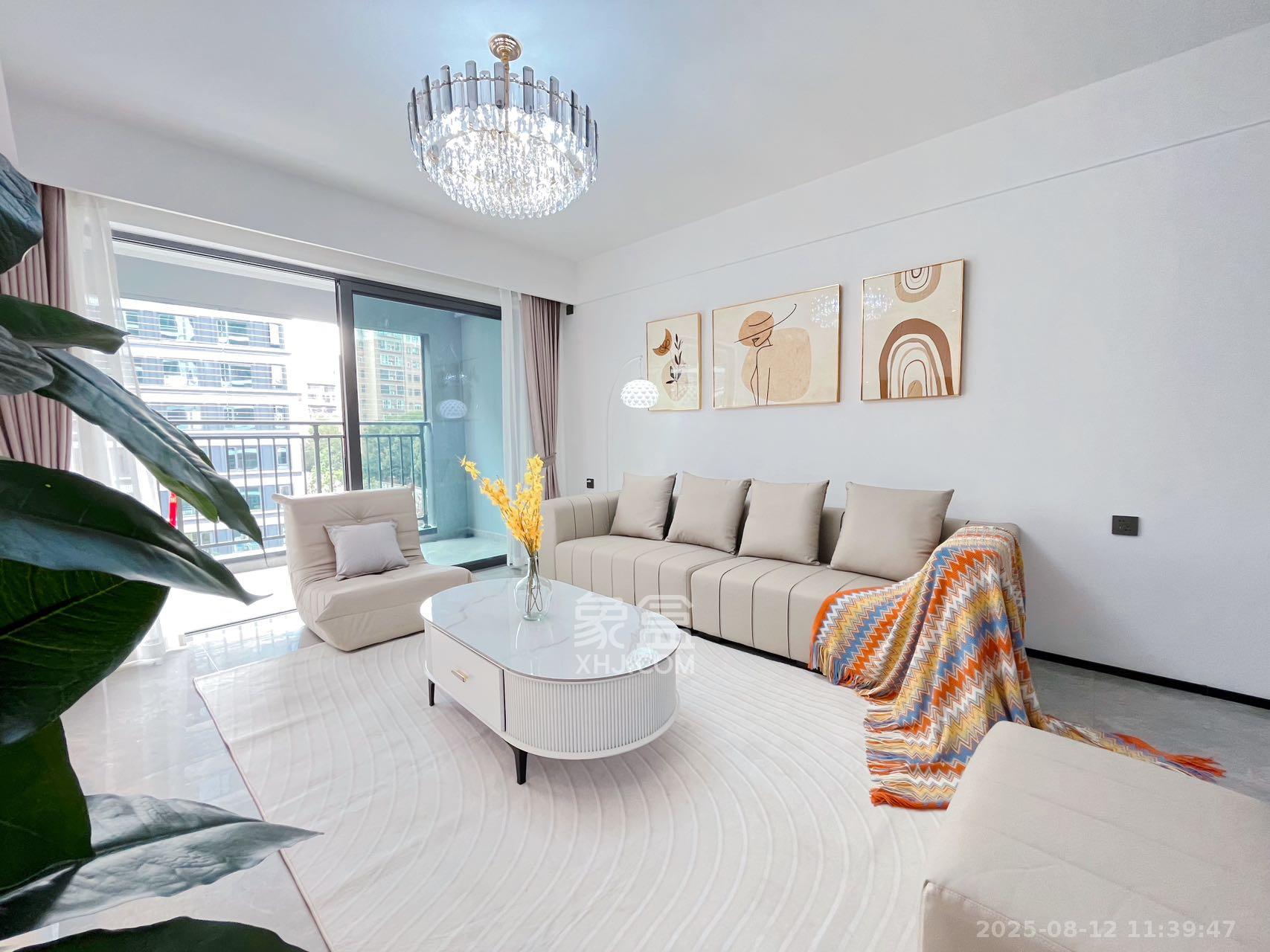 金侨尚东区 3室2厅1卫 2600.0元/月 金侨尚东区 3室2厅1卫 2600.0元/月小区图