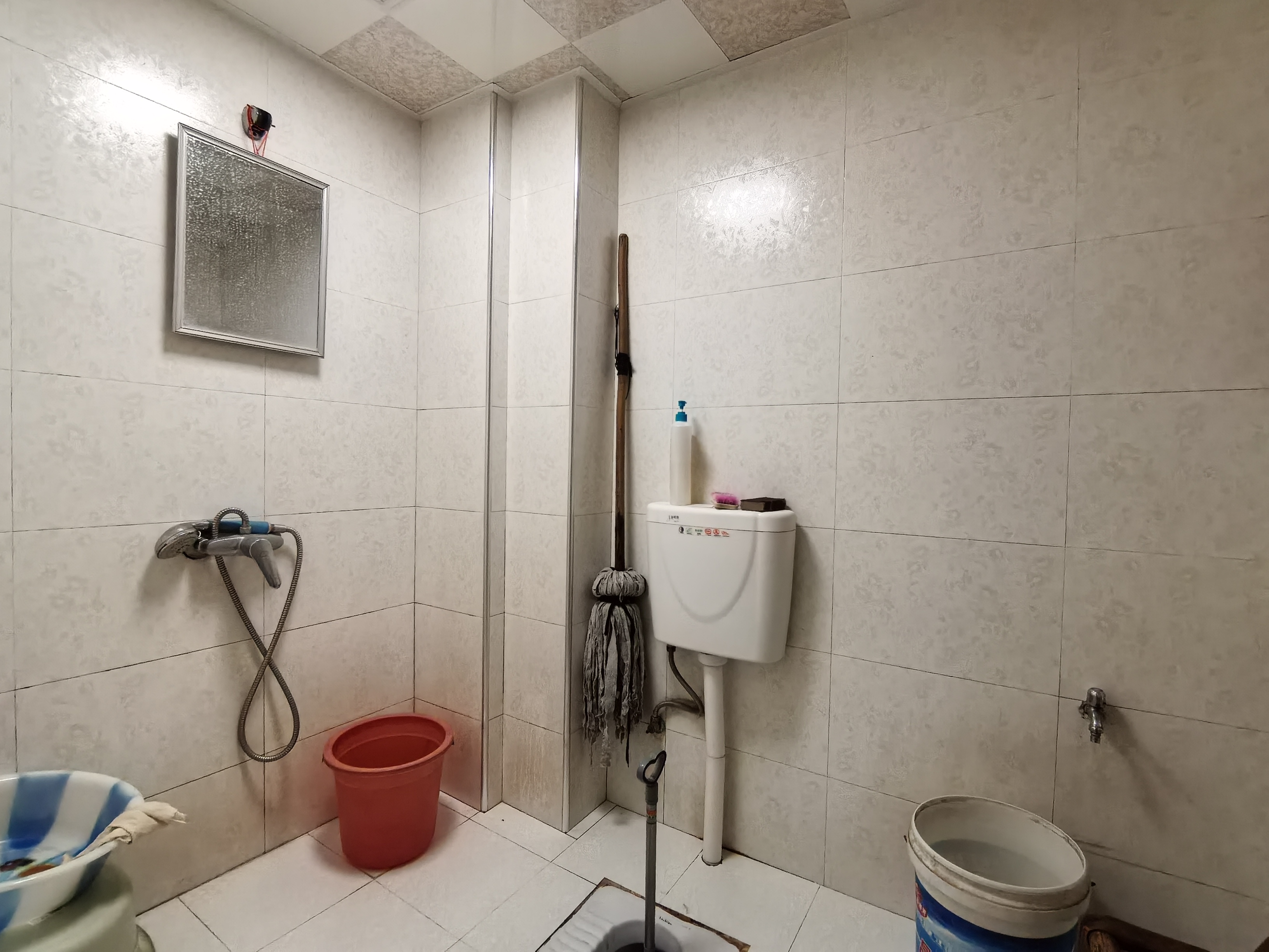 南珠苑 1室0厅0卫 46.0万 南珠苑 1室0厅0卫 46.0万客厅