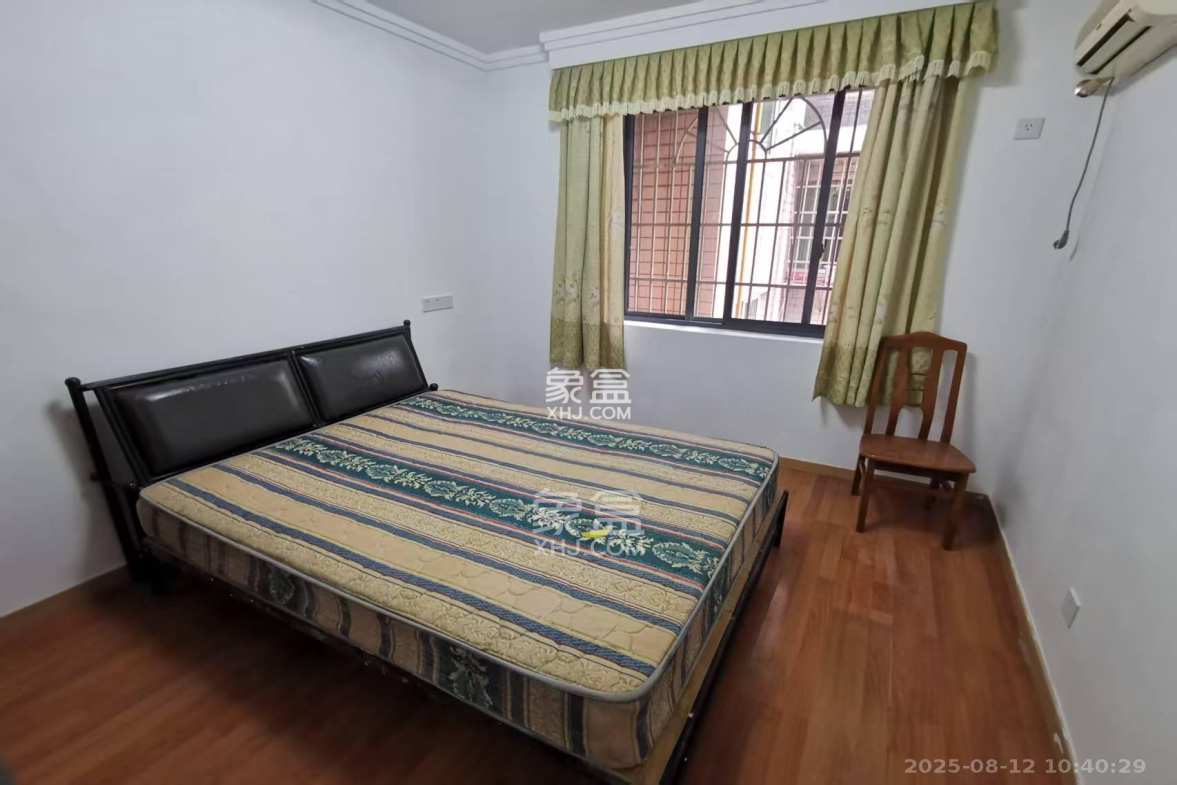 望月沁园 3室2厅2卫 3200.0元/月 望月沁园 3室2厅2卫 3200.0元/月室内图