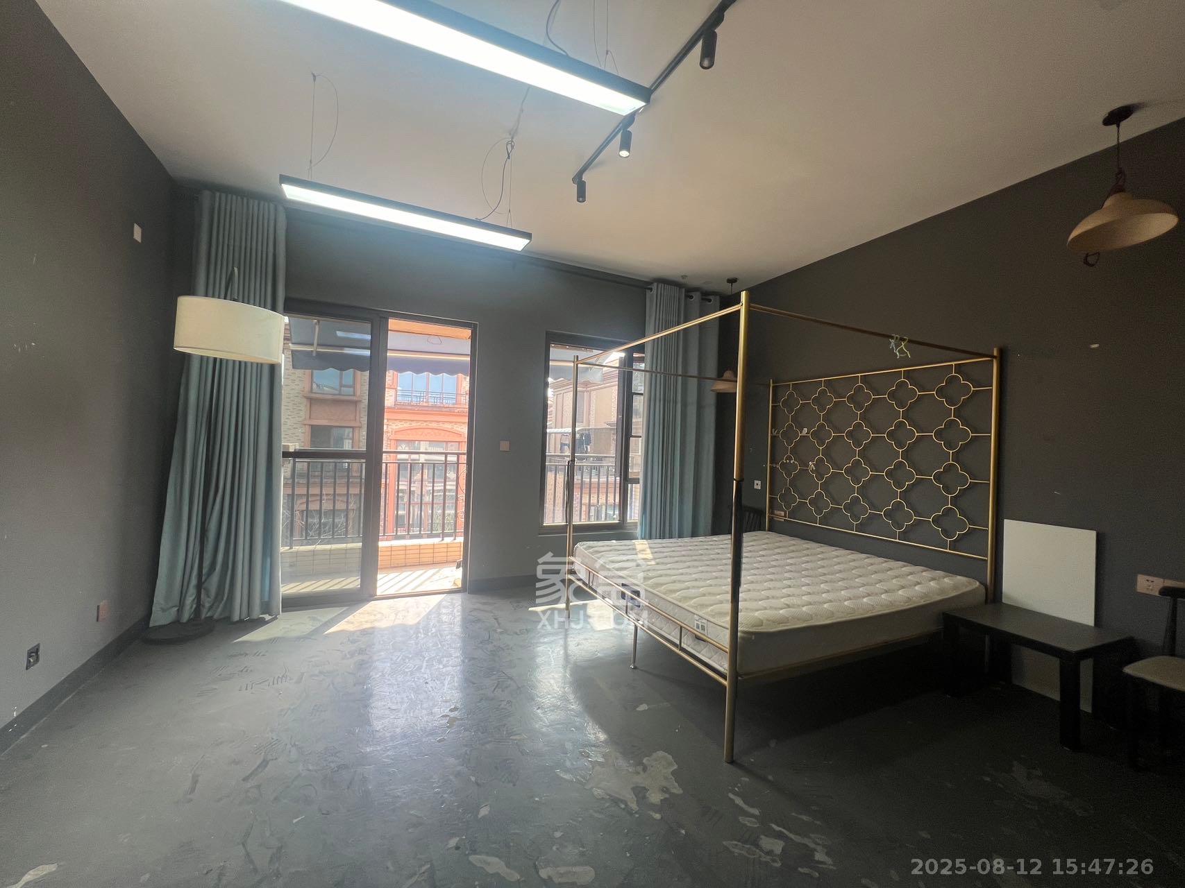 盈峰翠邸 7室2厅4卫 6500.0元/月 盈峰翠邸 7室2厅4卫 6500.0元/月室内图