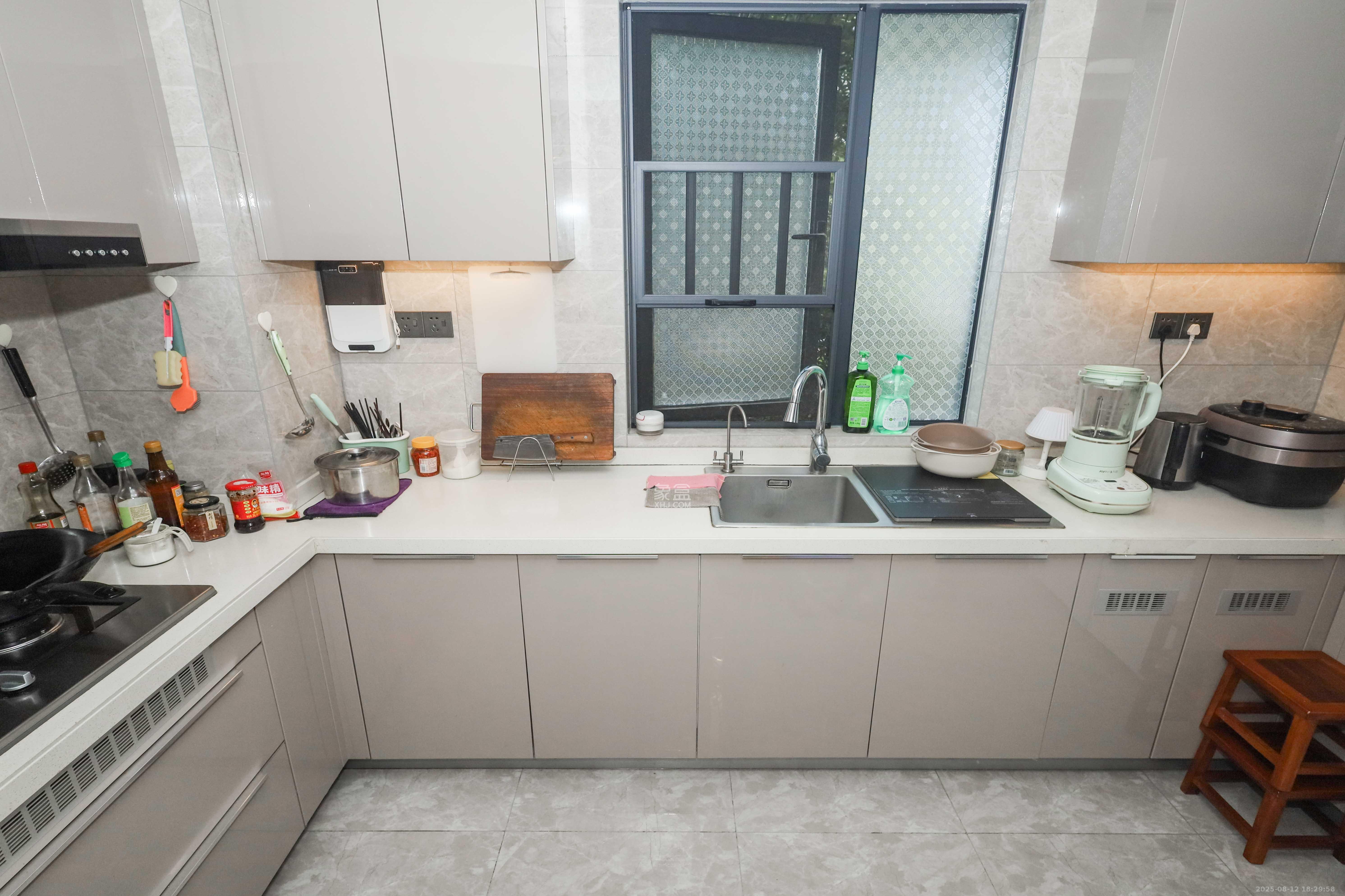 梅溪悦章  4室2厅2卫    228.0万 梅溪悦章  4室2厅2卫    228.0万厨房