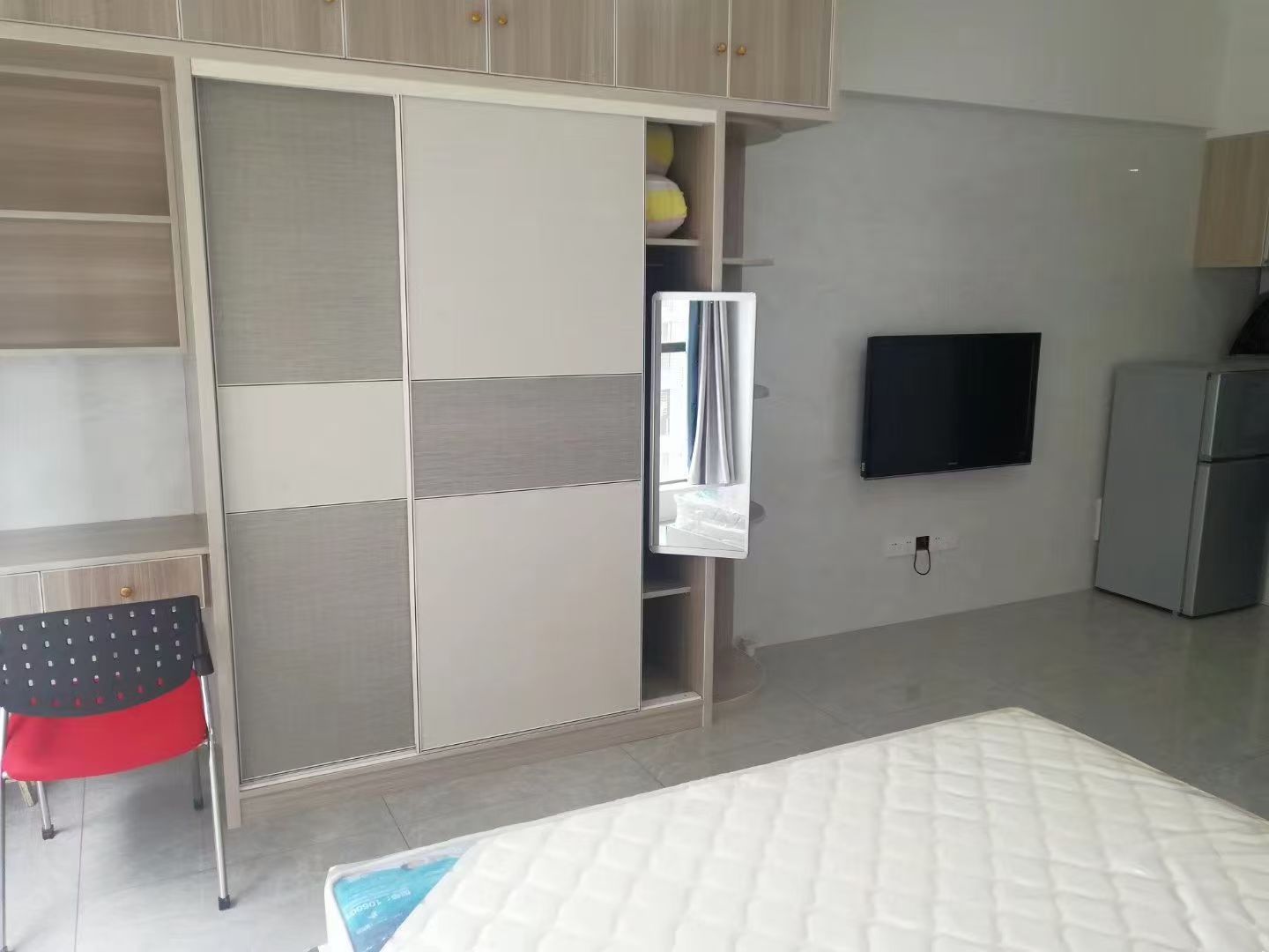 康城上品  1室1厅1卫   1000.00元/月室内图