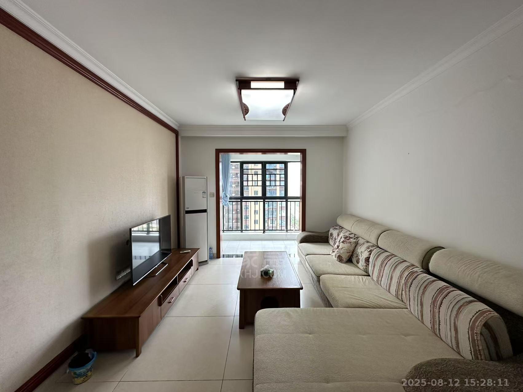 春藤小镇 3室2厅1卫 1700.0元/月 春藤小镇 3室2厅1卫 1700.0元/月室内图