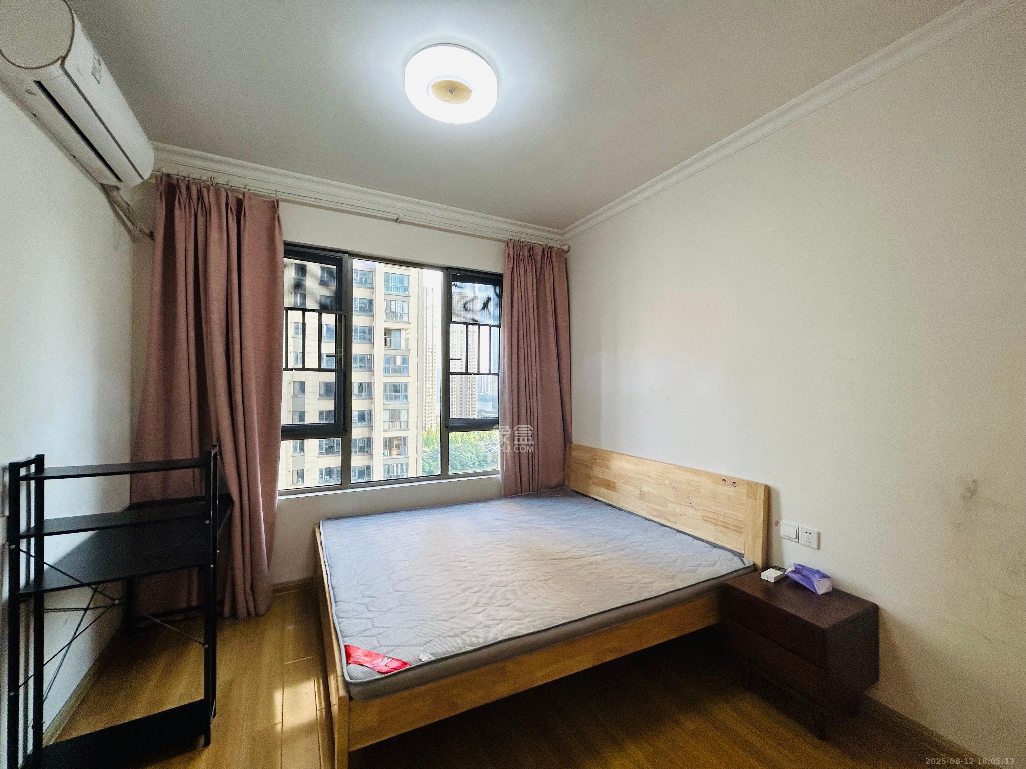 梅溪湖金茂悦（金悦雅苑）  3室2厅1卫    2700.0元/月室内图