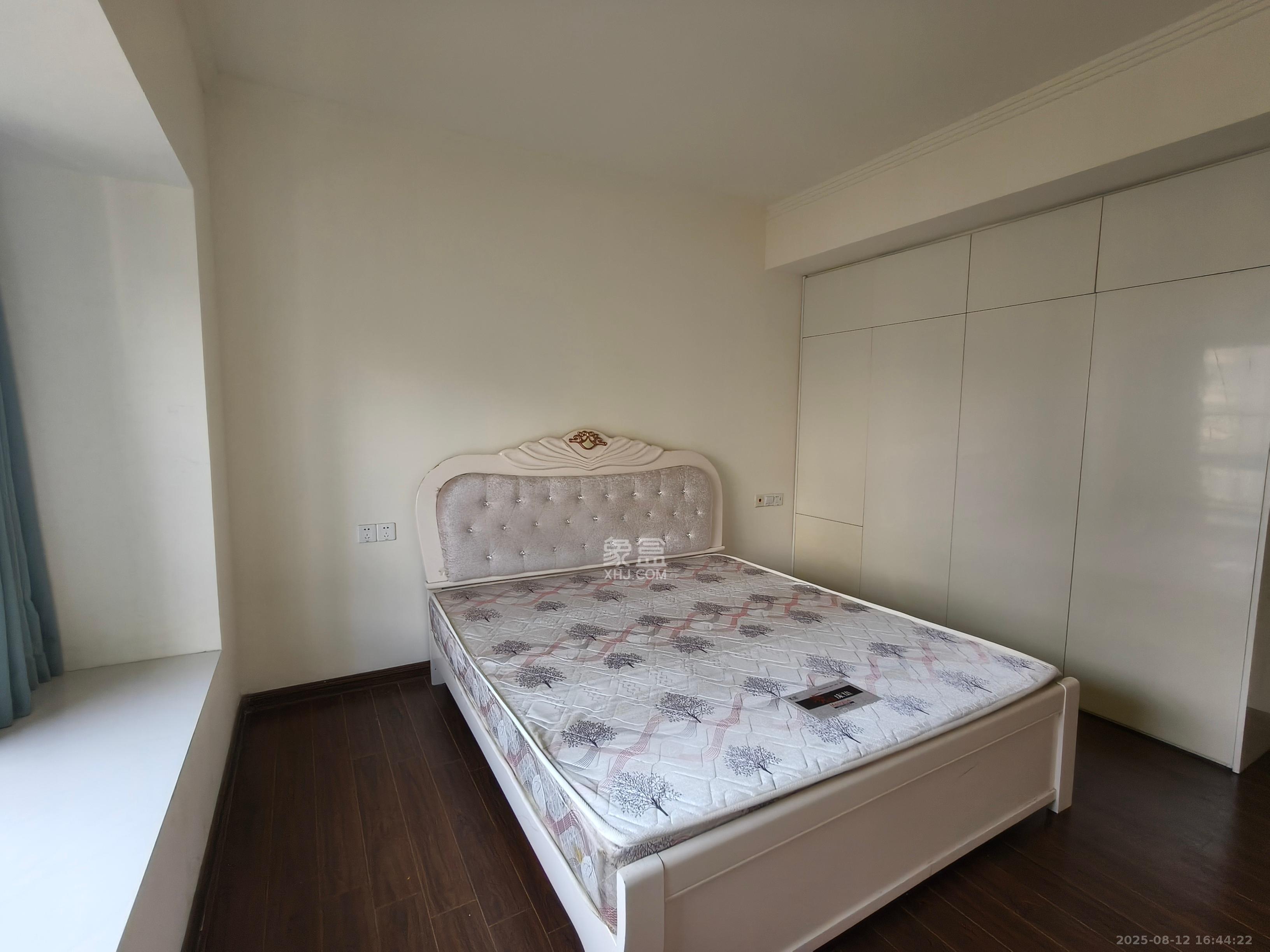 碧桂园中央花园 4室2厅2卫 3000.0元/月 碧桂园中央花园 4室2厅2卫 3000.0元/月室内图