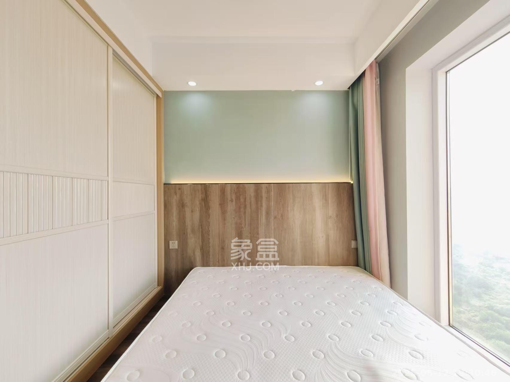 上园商住小区  3室2厅2卫   3950.00元/月室内图