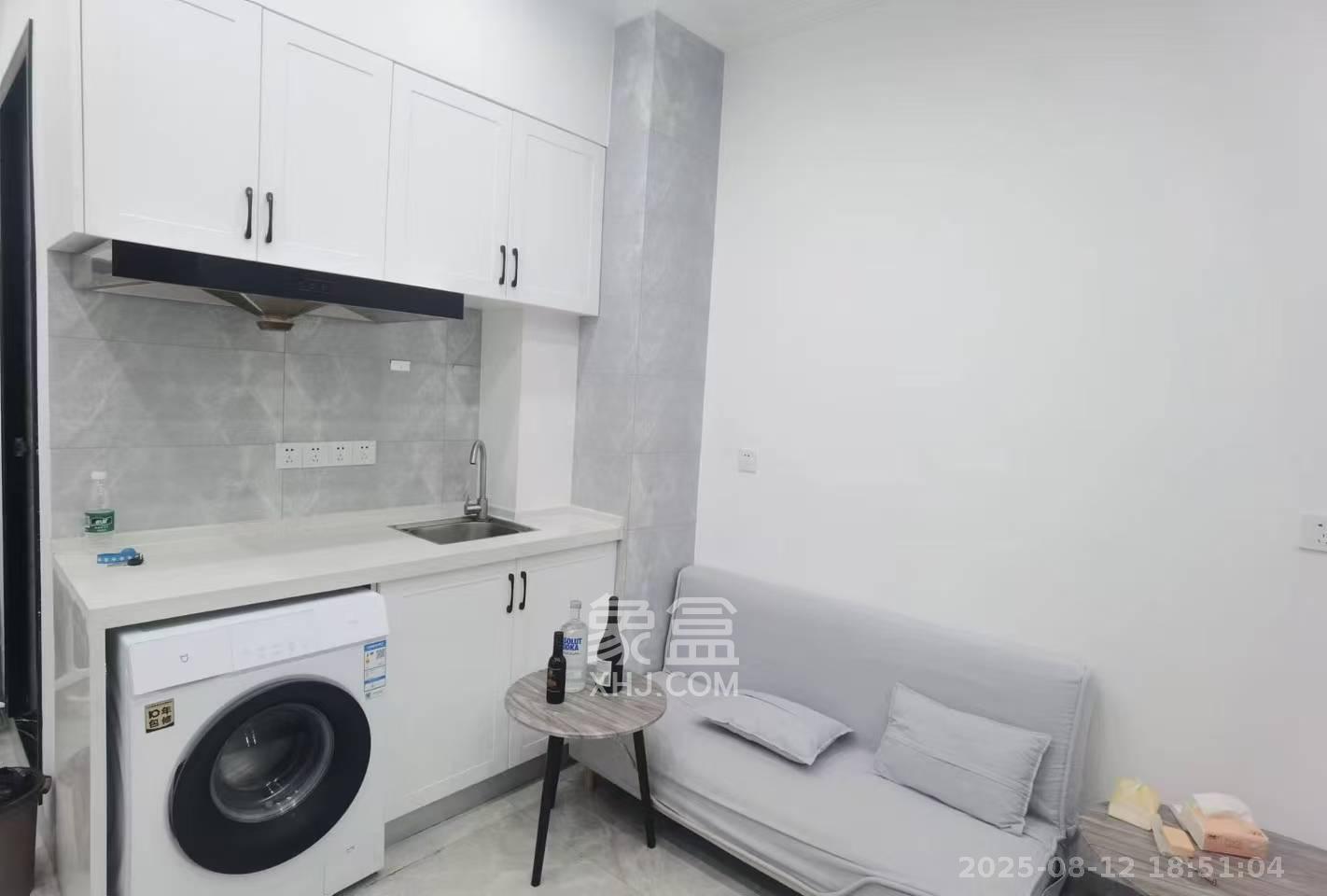 奥克斯滨仕花园(奥克斯洋湖广场/奥克斯中心) 1室1厅1卫 1500.0元/月 奥克斯滨仕花园(奥克斯洋湖广场/奥克斯中心) 1室1厅1卫 1500.0元/月室内图