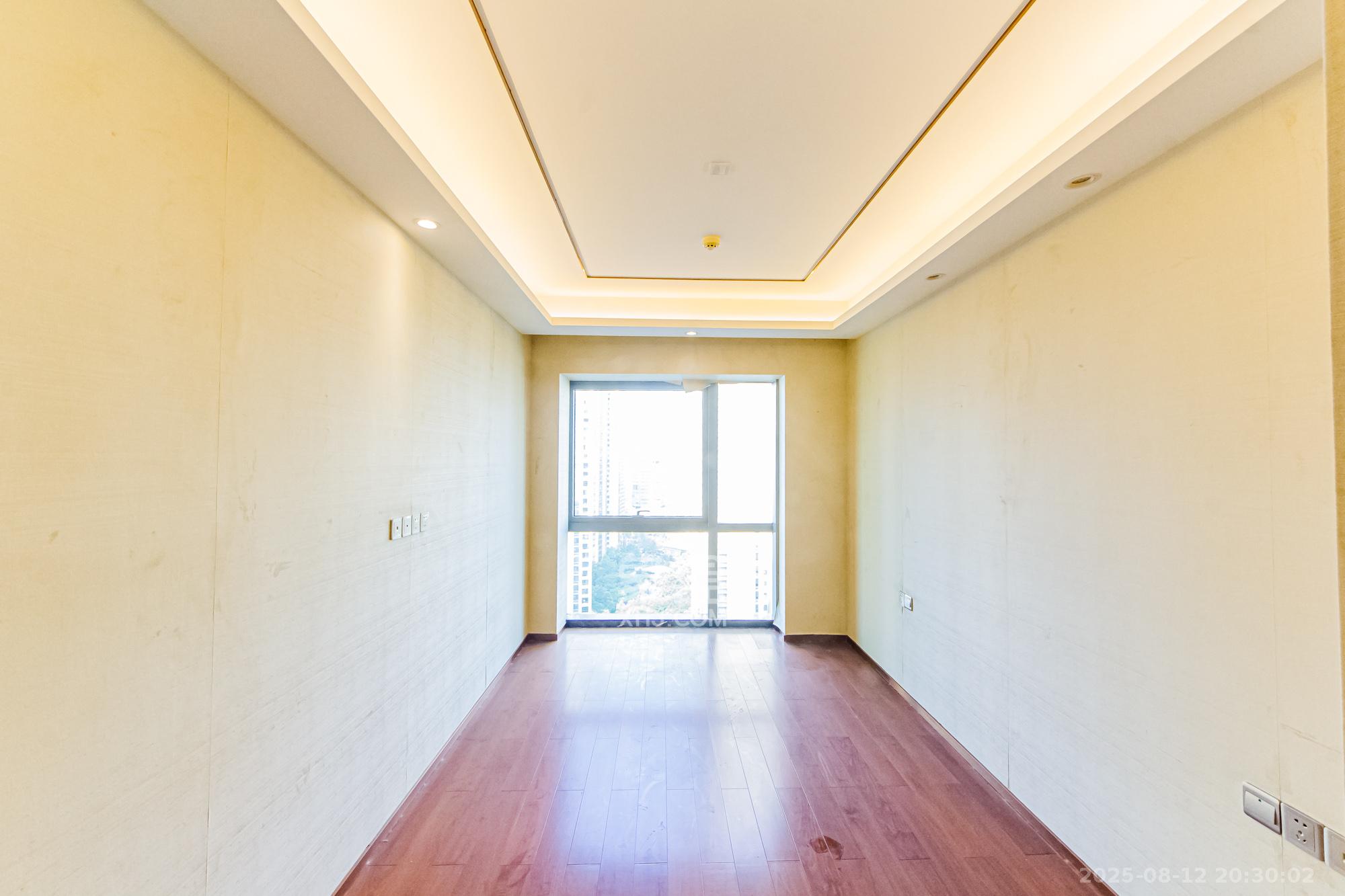 北辰定江洋 3室2厅2卫 330.0万 北辰定江洋 3室2厅2卫 330.0万卧室