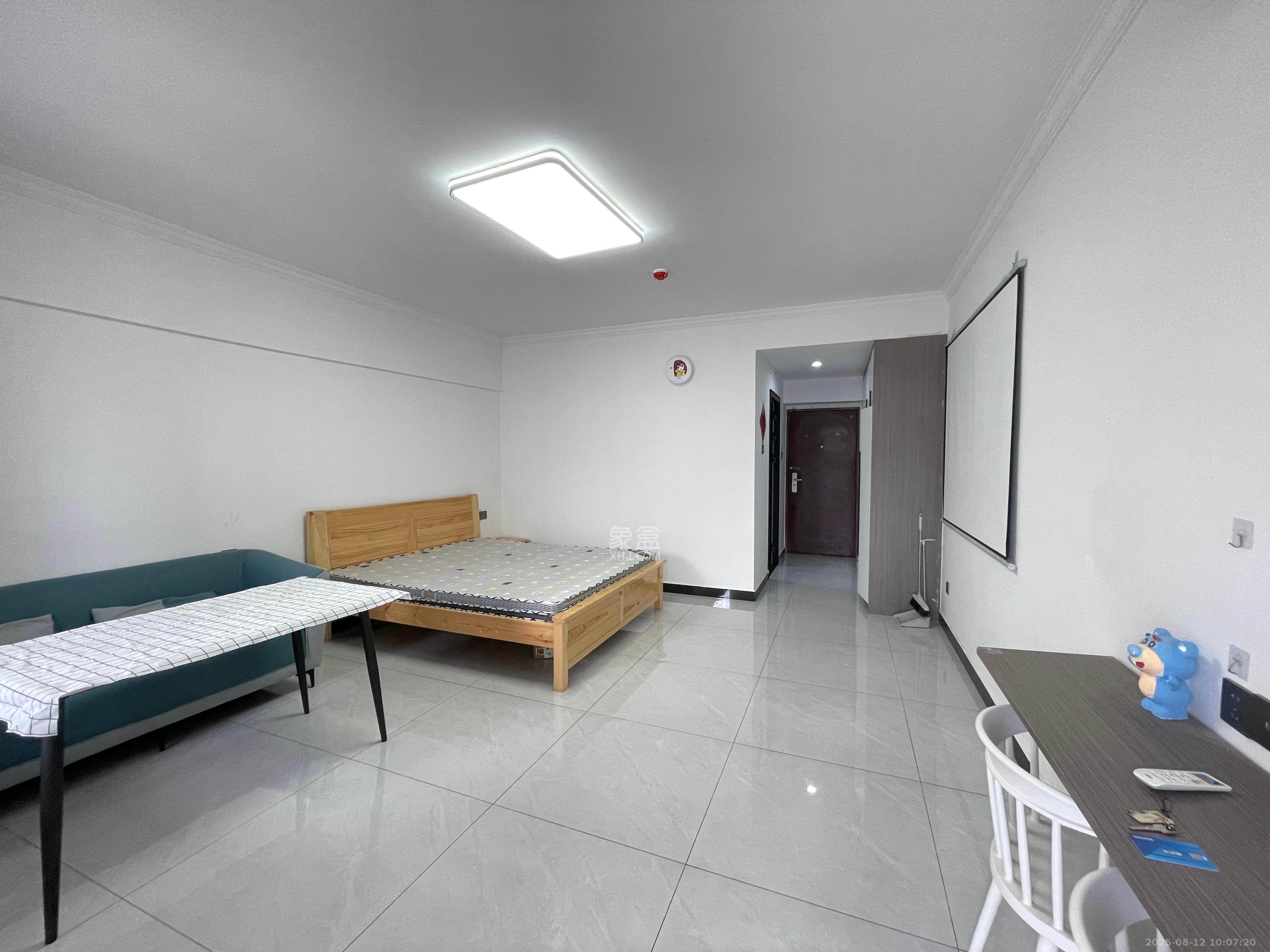 望兴景园二期(望兴西西里) 1室1厅1卫 1800.0元/月 望兴景园二期(望兴西西里) 1室1厅1卫 1800.0元/月室内图