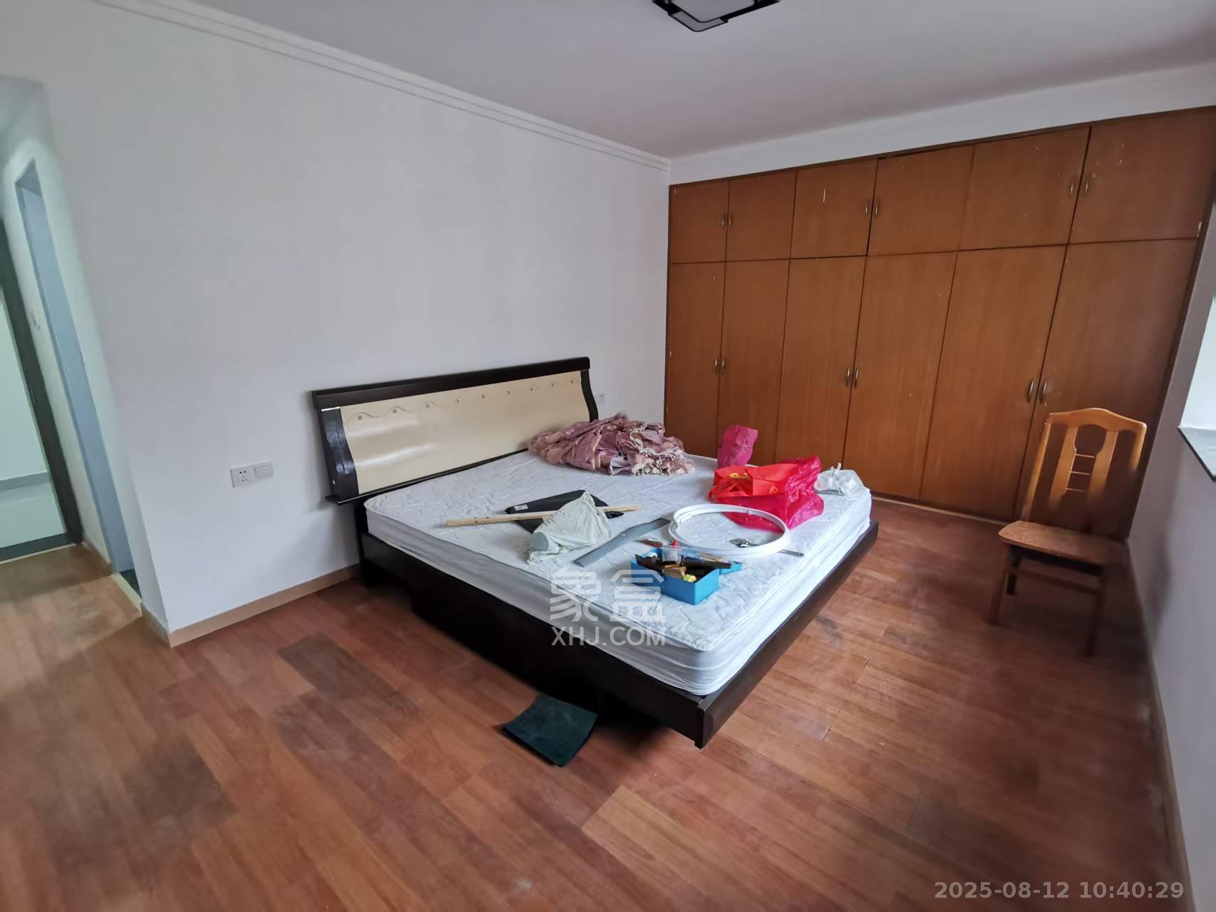 望月沁园 3室2厅2卫 3200.0元/月 望月沁园 3室2厅2卫 3200.0元/月室内图