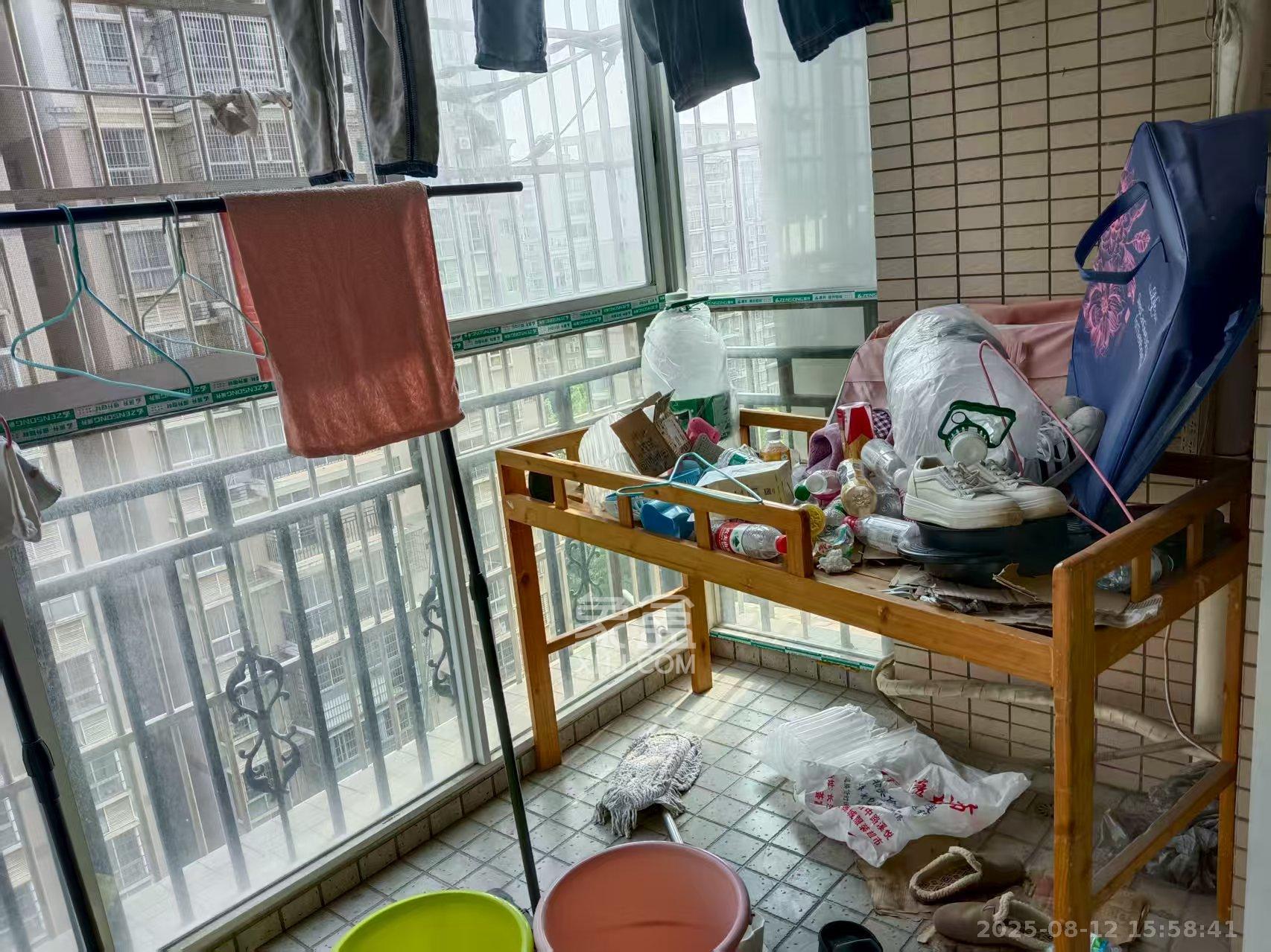 城市山水豪园（山水城市风景）  2室2厅1卫    1800.0元/月室内图