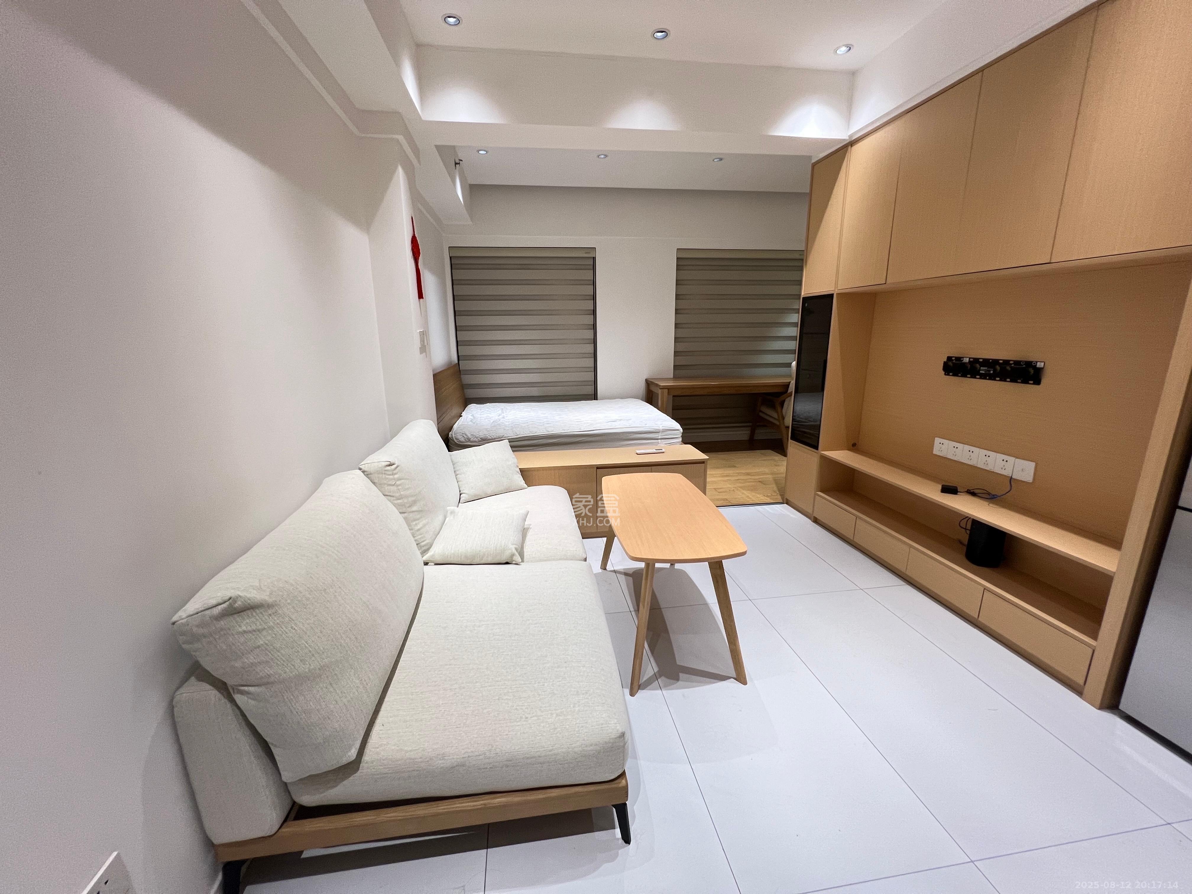 欣隆居  3室1厅1卫   2500.00元/月室内图1