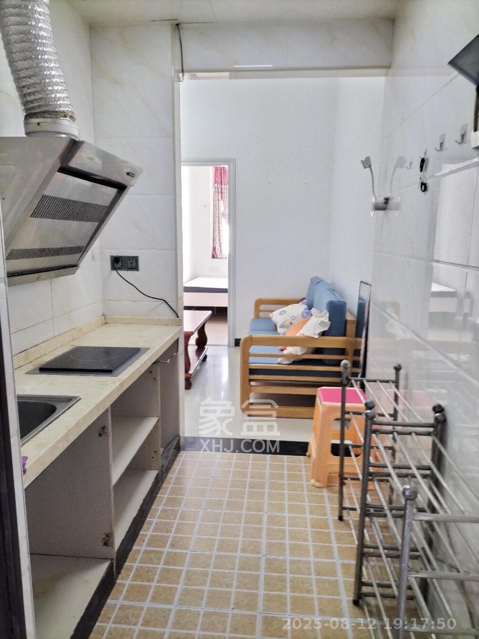 骑龙安置小区  1室1厅1卫   1200.00元/月室内图