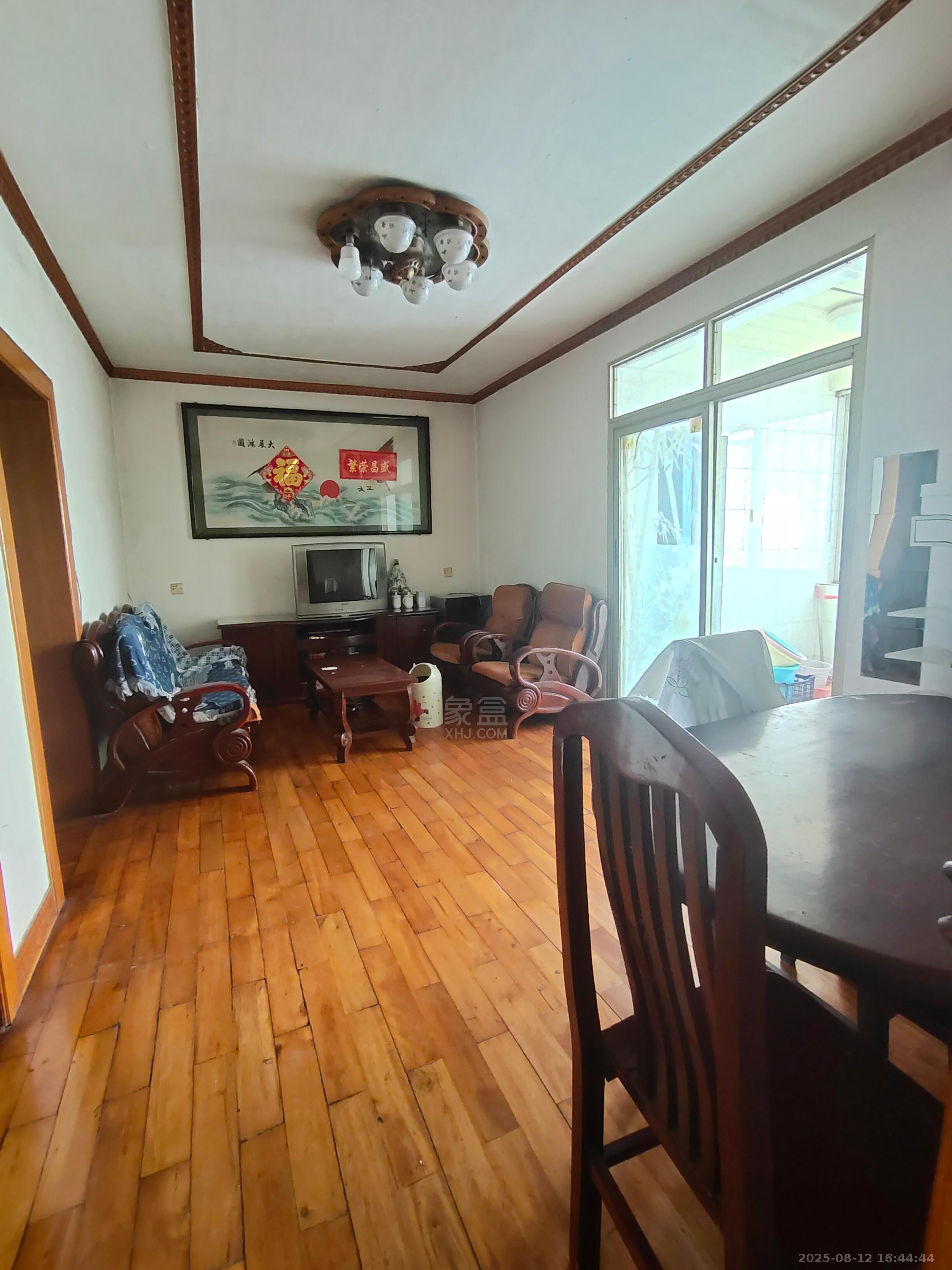 人民中路 2室2厅1卫 700.0元/月 人民中路 2室2厅1卫 700.0元/月室内图