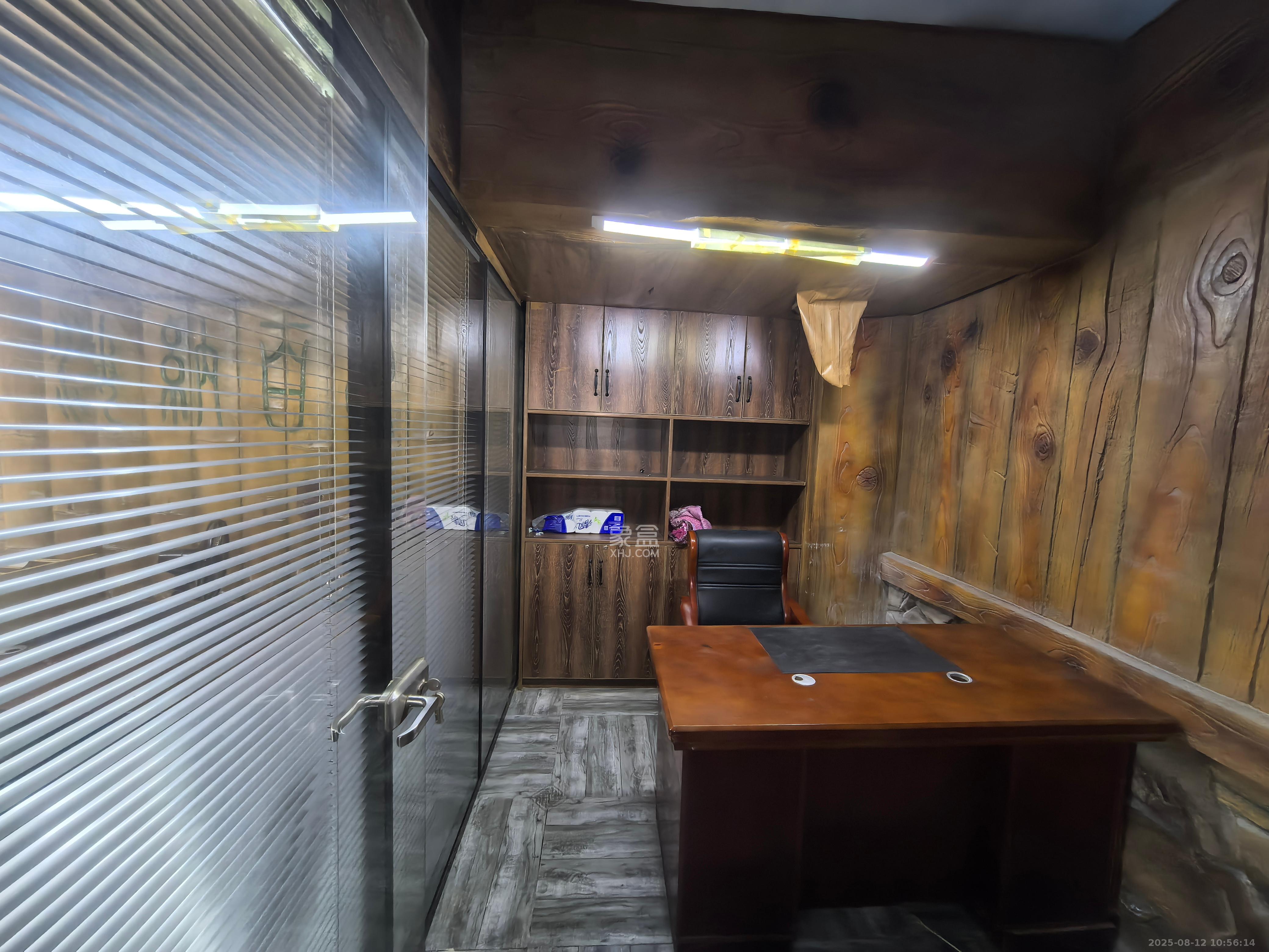 中信凯旋蓝岸（中信新城三期）  1室1厅1卫    3300.0元/月室内图