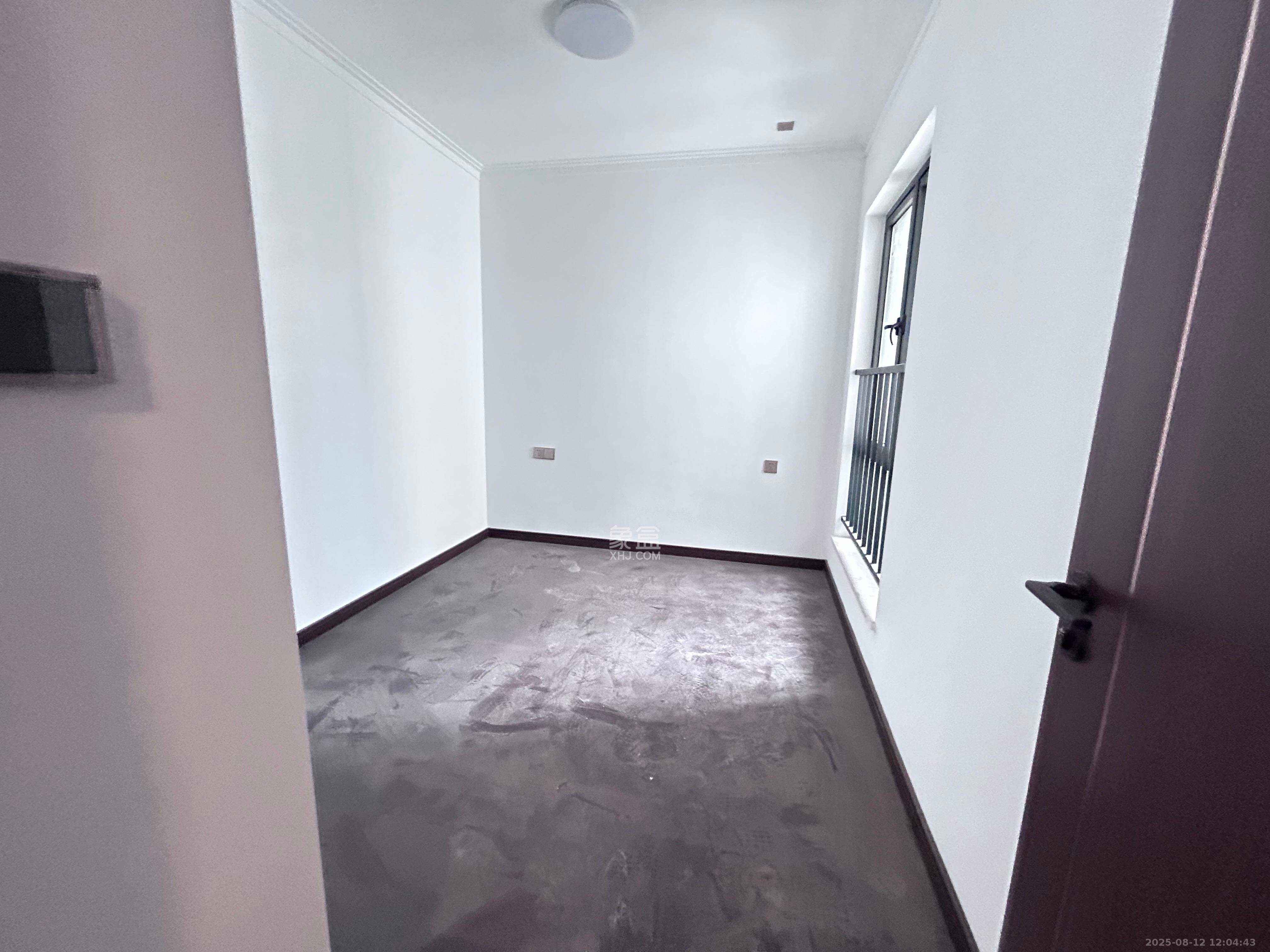 绿地长沙城际空间站（柏仕佳苑）  3室2厅1卫   3600.00元/月室内图