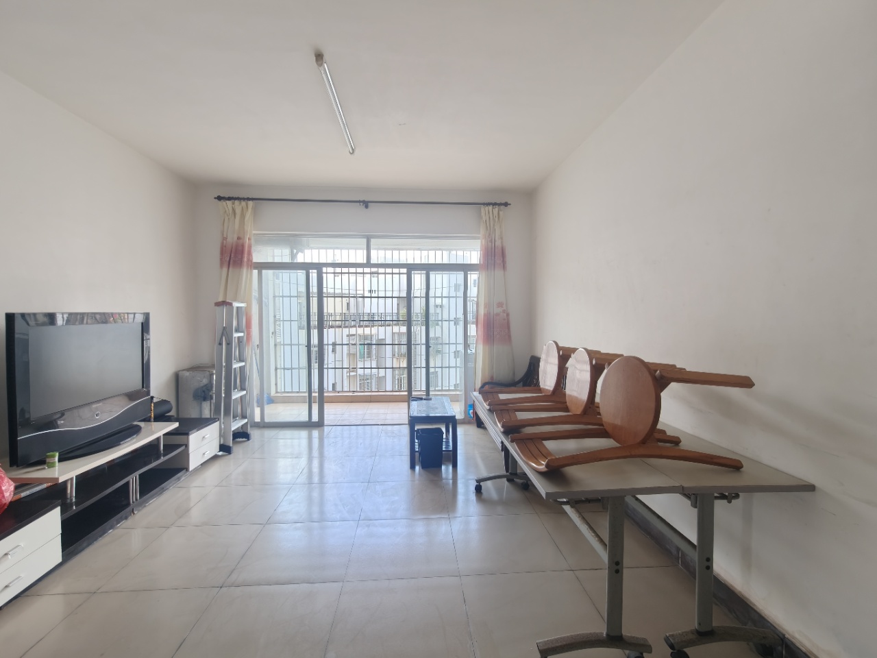 文渊阁 2室2厅1卫 1700.0元/月 文渊阁 2室2厅1卫 1700.0元/月室内图