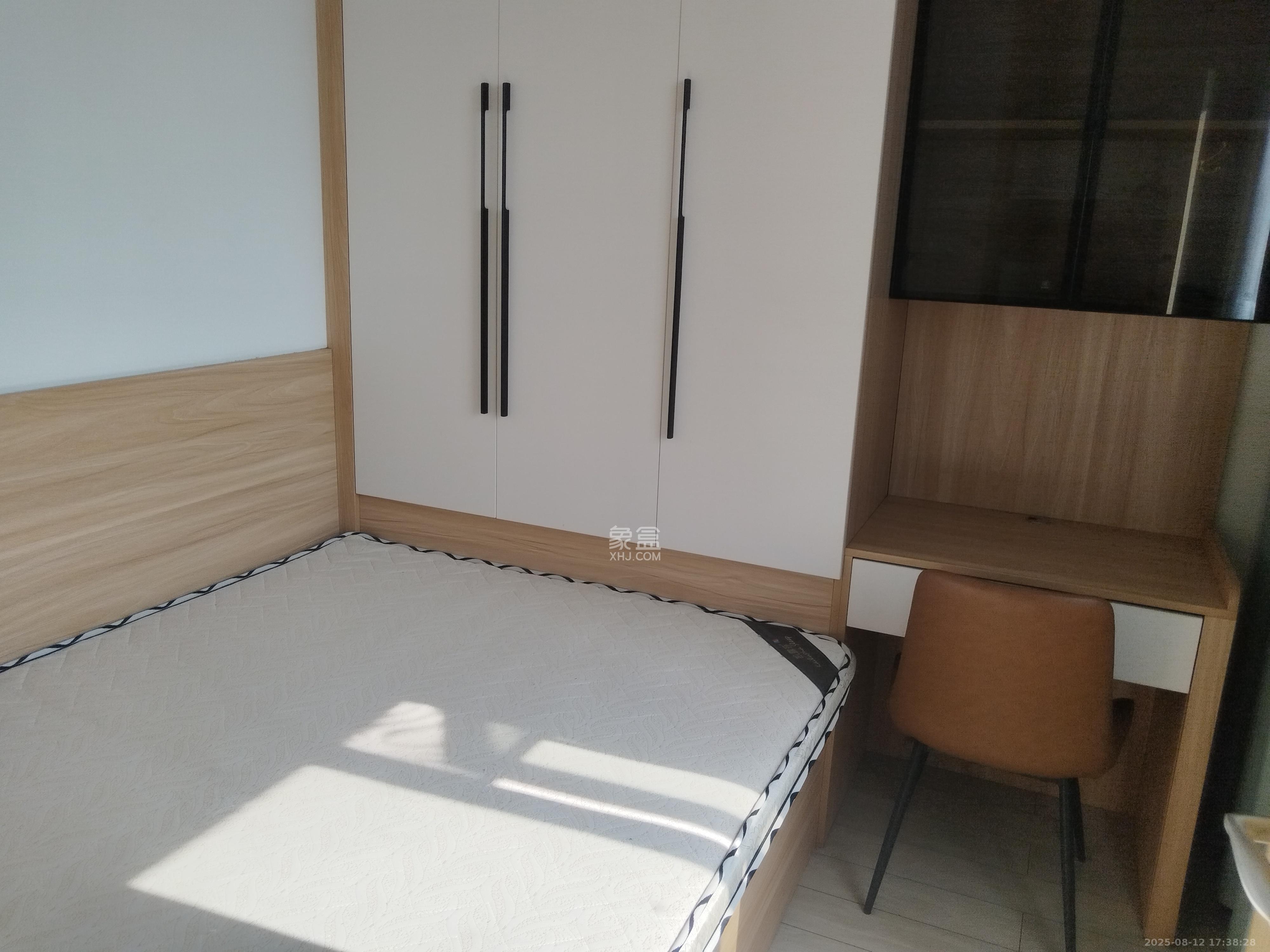 启迪协信中心  2室1厅1卫   2800.00元/月室内图
