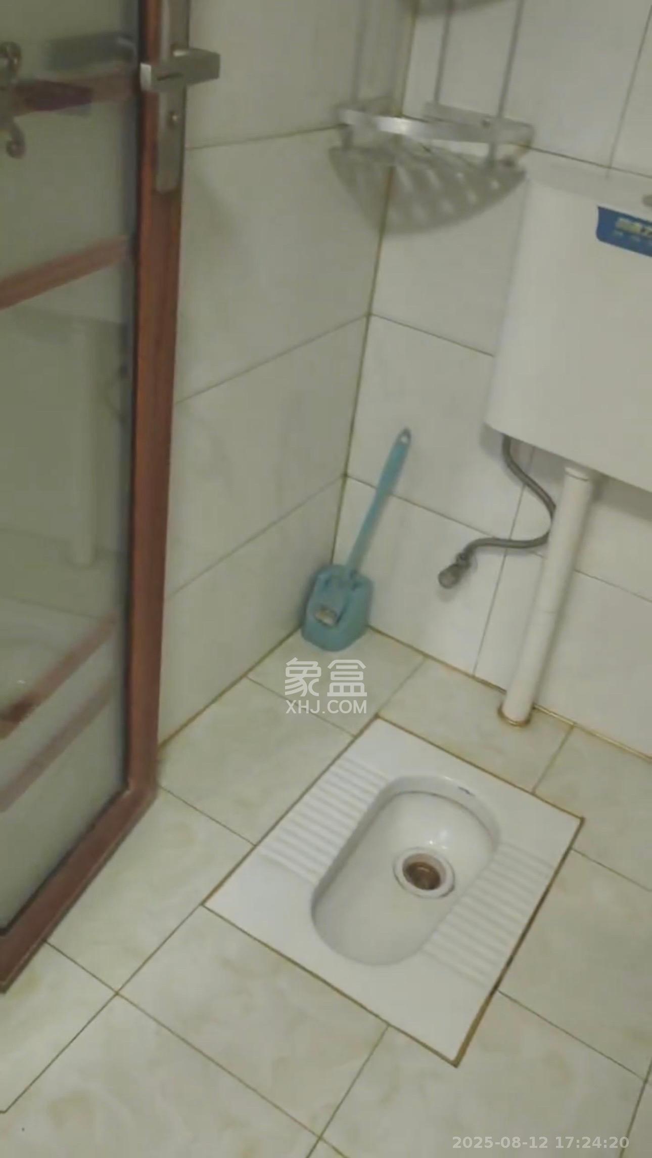 和康园小区  1室1厅1卫    800.0元/月室内图