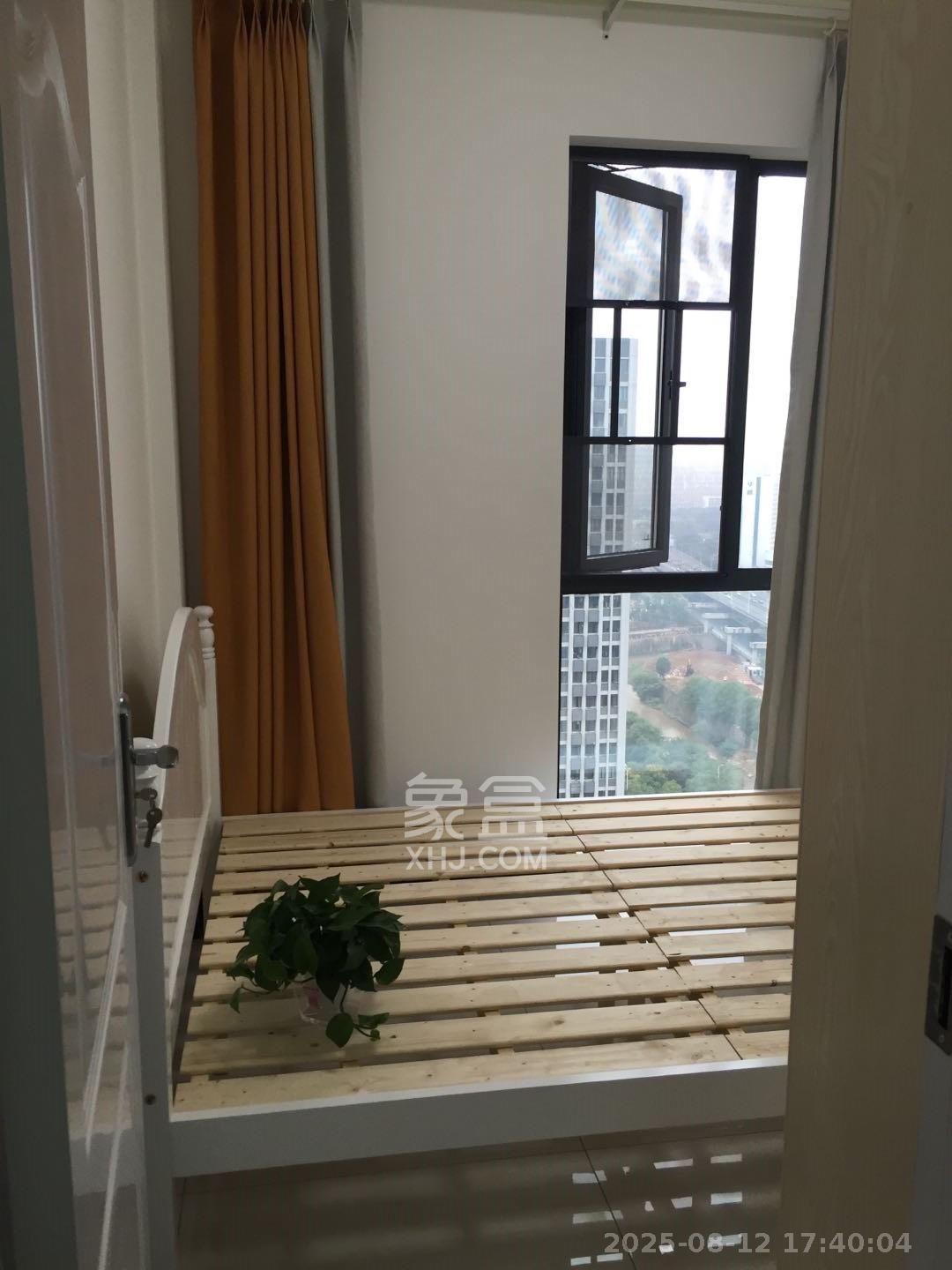 欧亚达国际广场  2室1厅1卫    1600.0元/月室内图