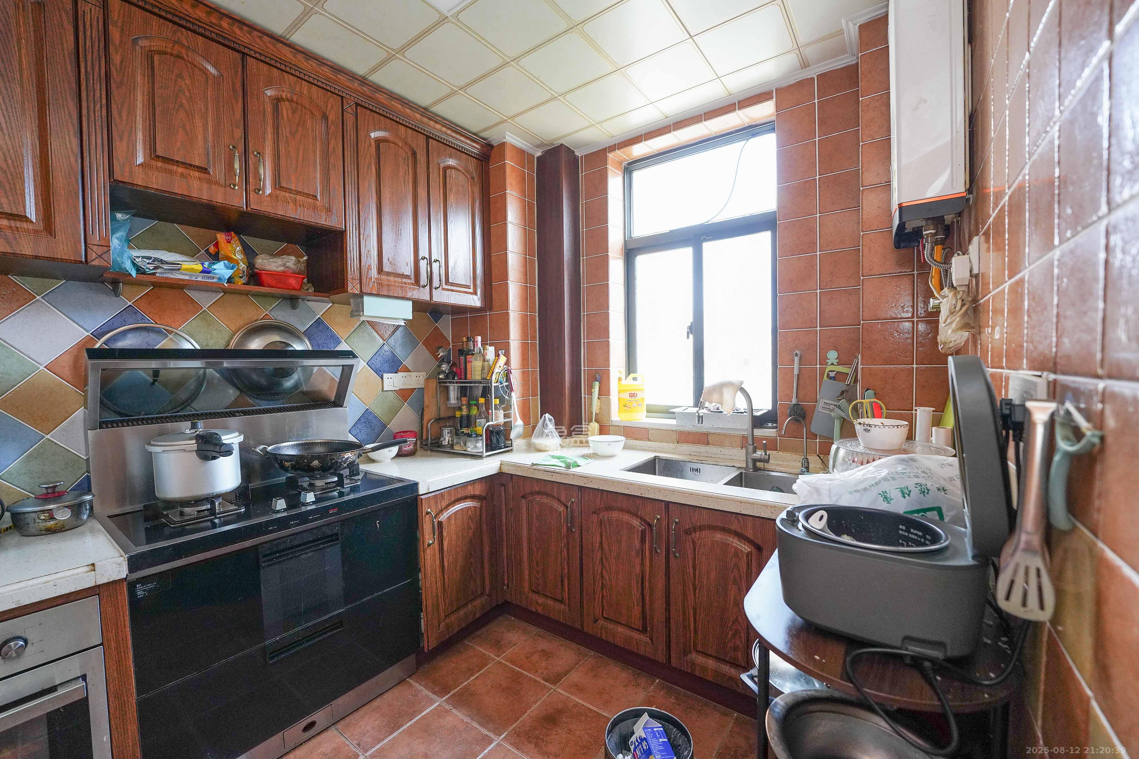 五矿紫湖香醍 1室0厅0卫 108.0万 五矿紫湖香醍 1室0厅0卫 108.0万厨房