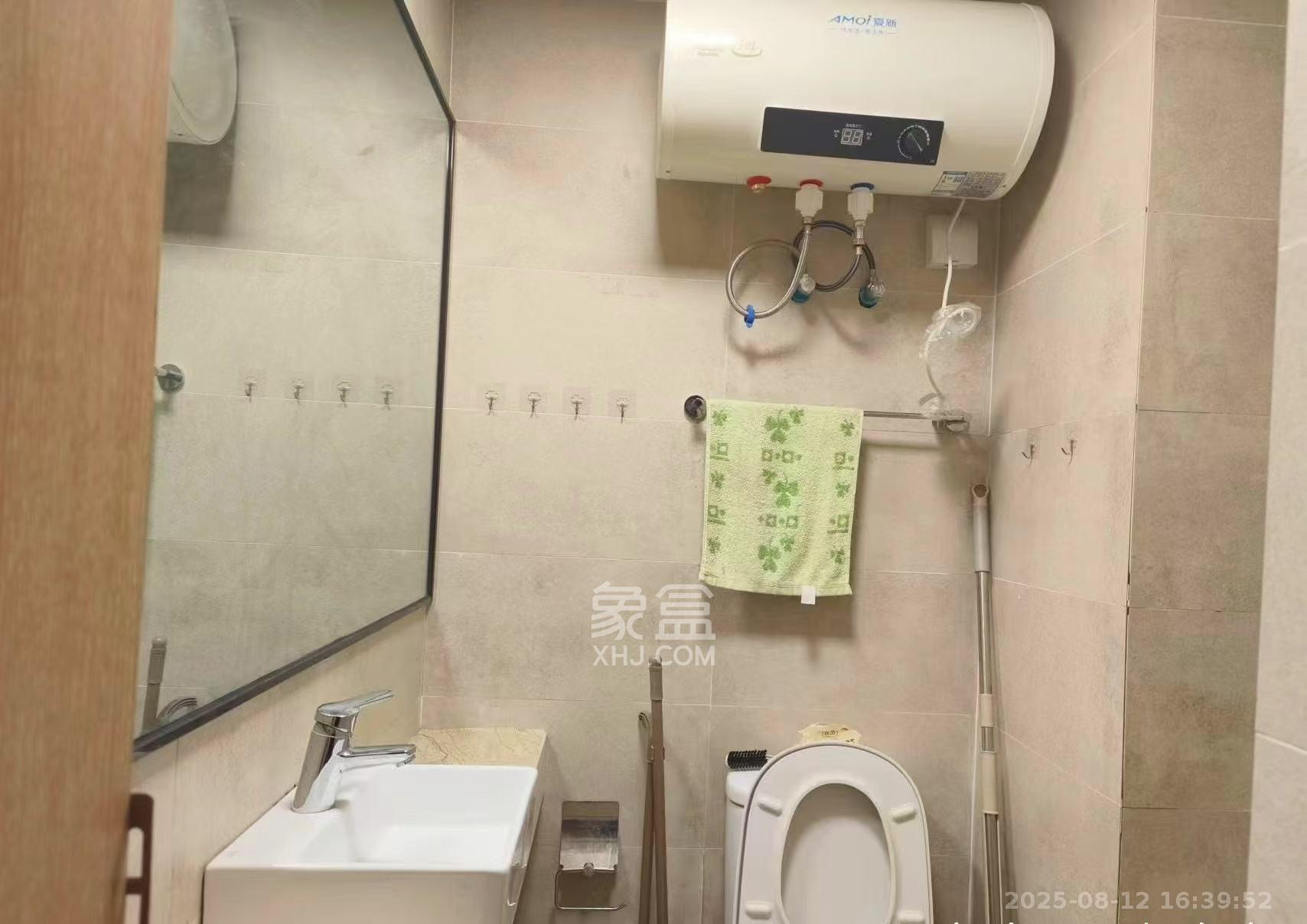 兰亭湾畔 1室1厅1卫 980.0元/月 兰亭湾畔 1室1厅1卫 980.0元/月室内图