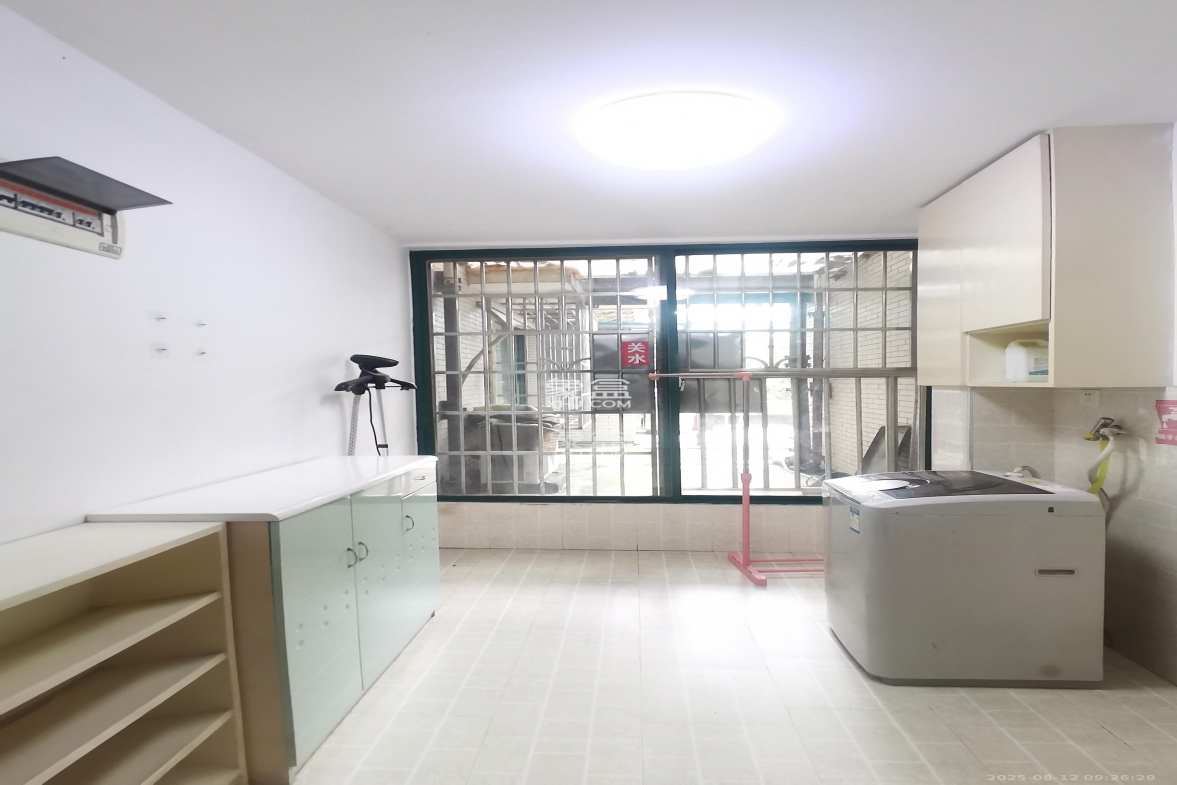 华天LOHO小镇 2室2厅1卫 1400.0元/月 华天LOHO小镇 2室2厅1卫 1400.0元/月室内图