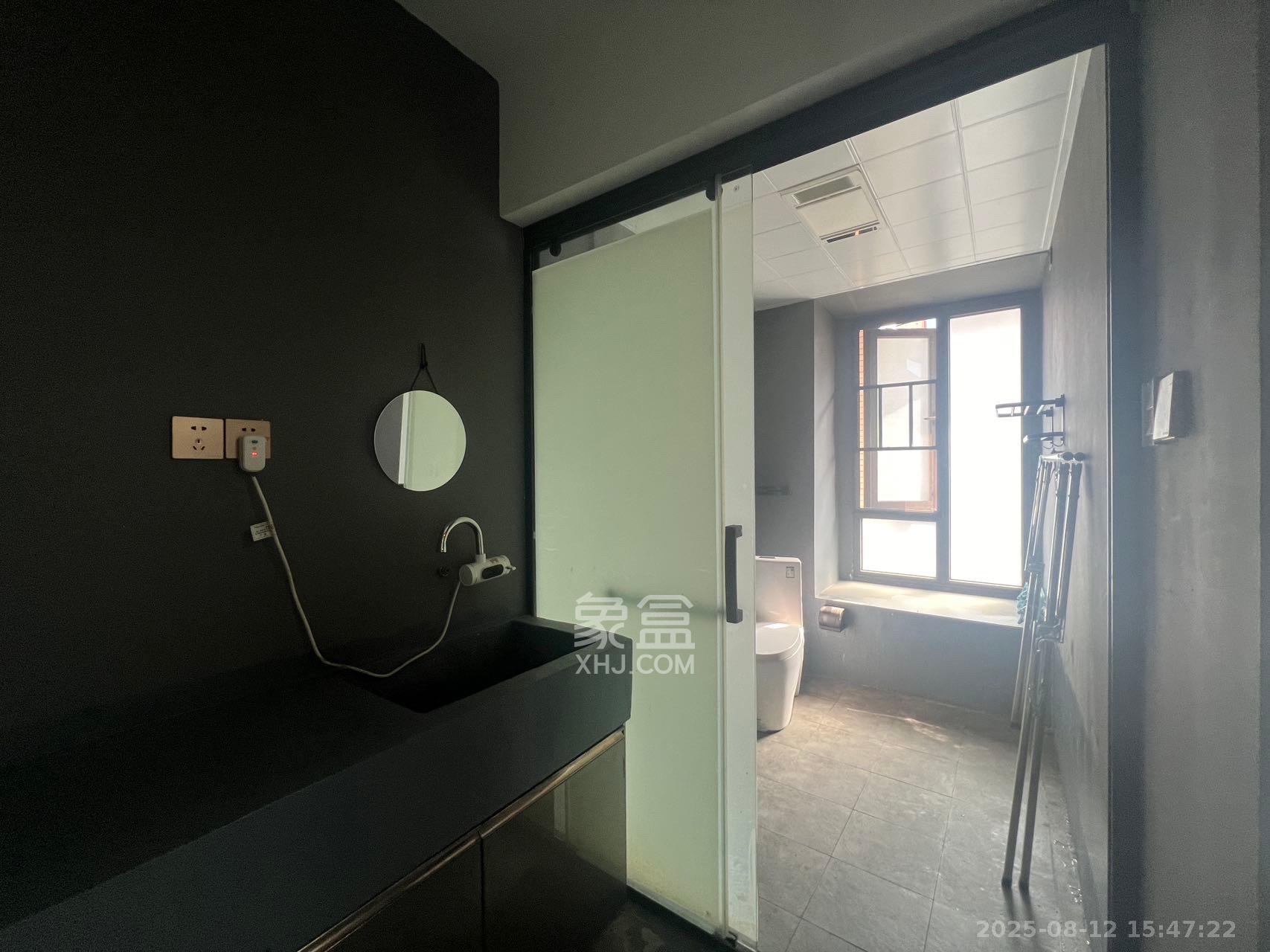 盈峰翠邸 7室2厅4卫 6500.0元/月 盈峰翠邸 7室2厅4卫 6500.0元/月室内图