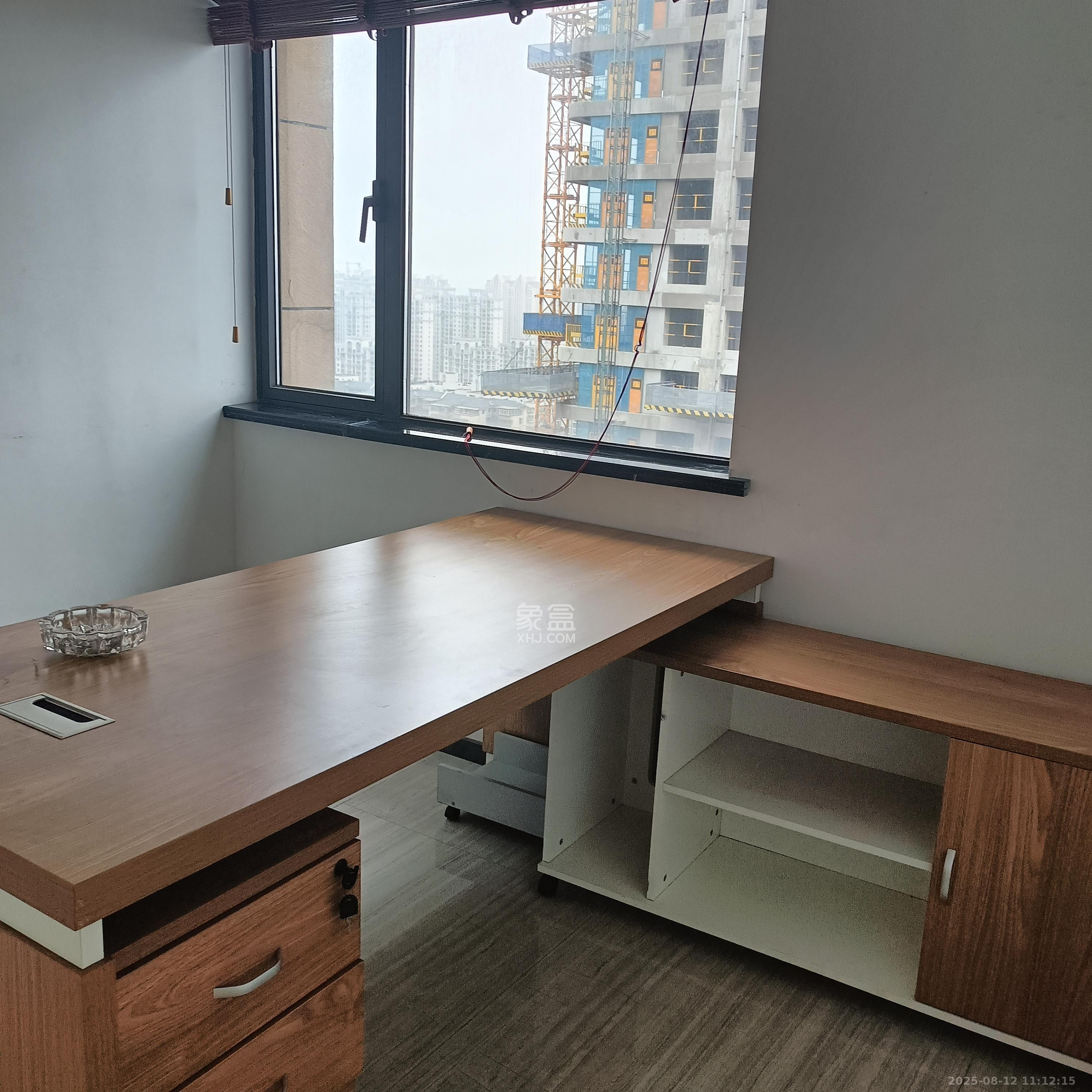 协信星澜汇  1室0厅0卫    7500.0元/月 协信星澜汇  1室0厅0卫    7500.0元/月室内图