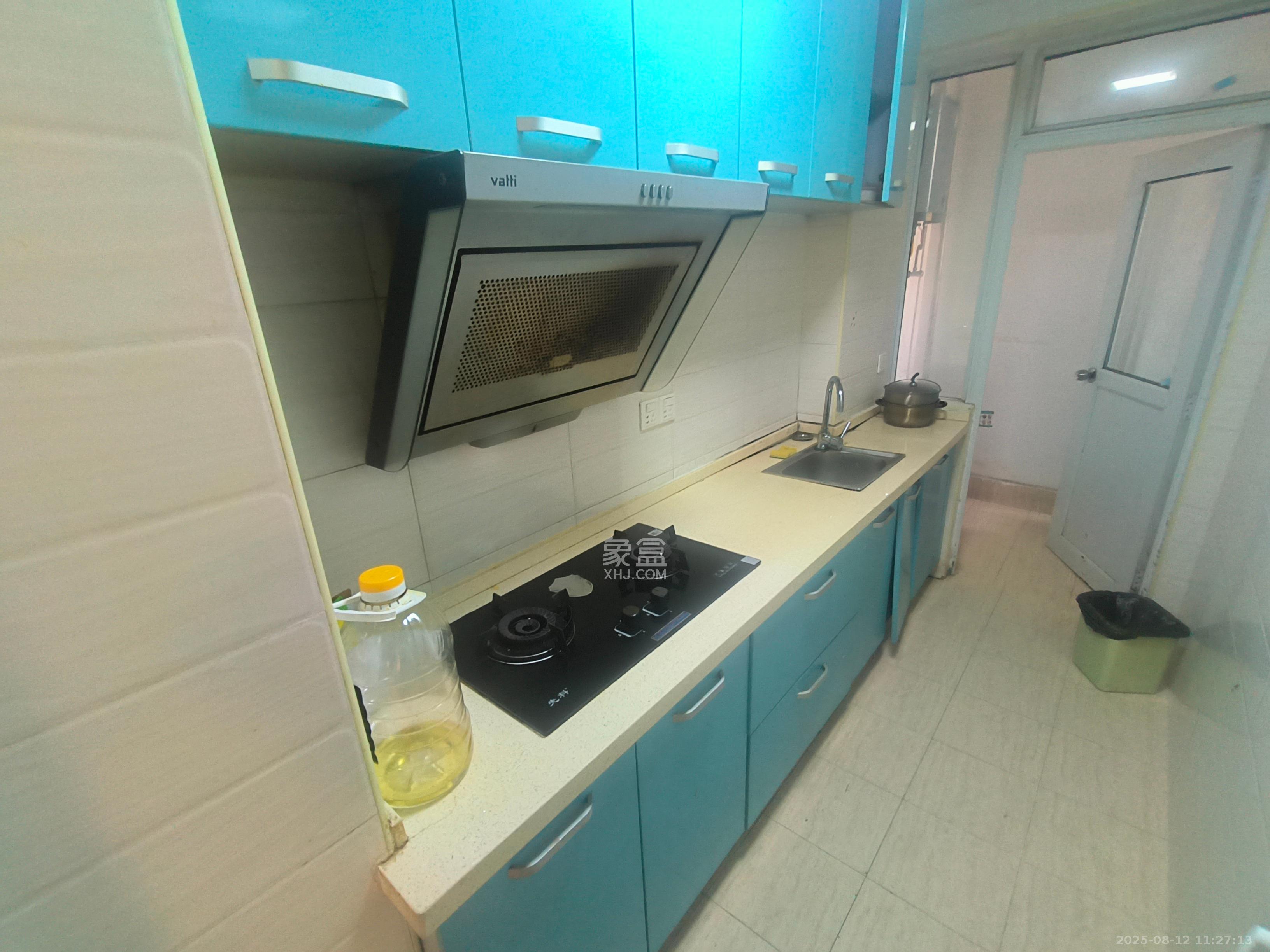 新长海广场  2室1厅1卫    1700.0元/月 新长海广场  2室1厅1卫    1700.0元/月室内图