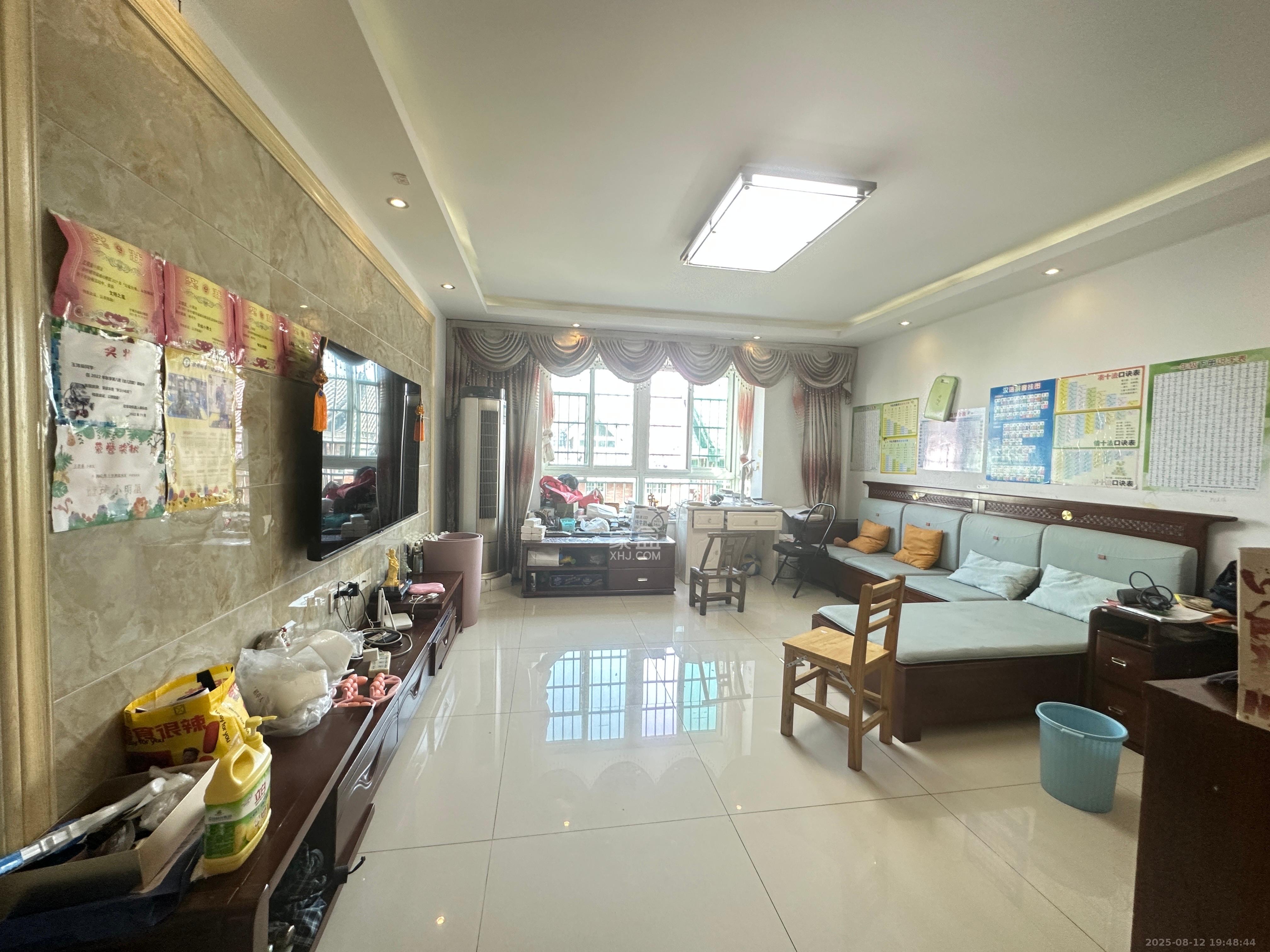 恒鑫澜北湾 3室2厅2卫 2700.0元/月 恒鑫澜北湾 3室2厅2卫 2700.0元/月室内图