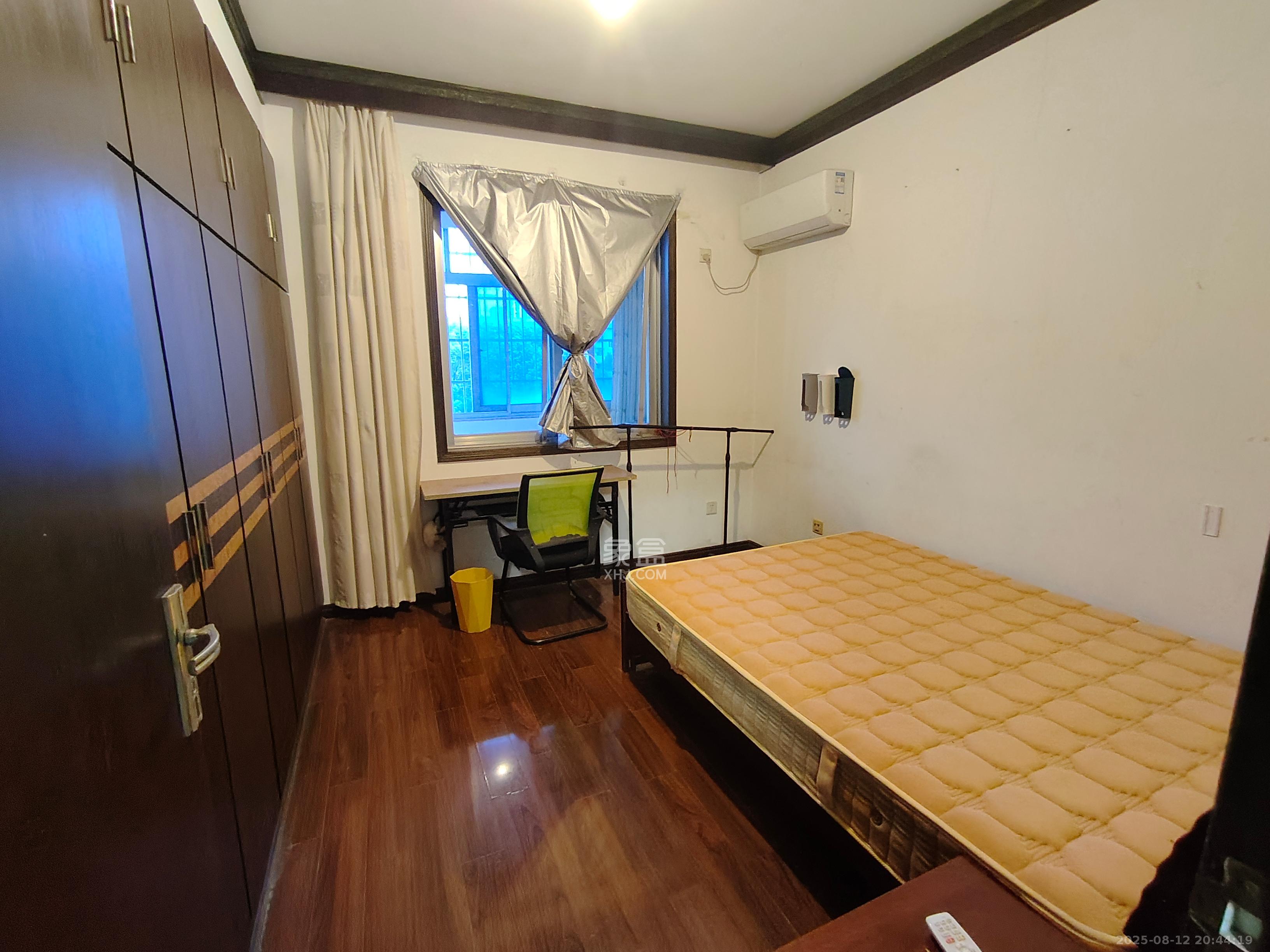 长沙市邮政宿舍(古汉邮局宿舍)  2室2厅1卫    1700.0元/月 长沙市邮政宿舍(古汉邮局宿舍)  2室2厅1卫    1700.0元/月室内图