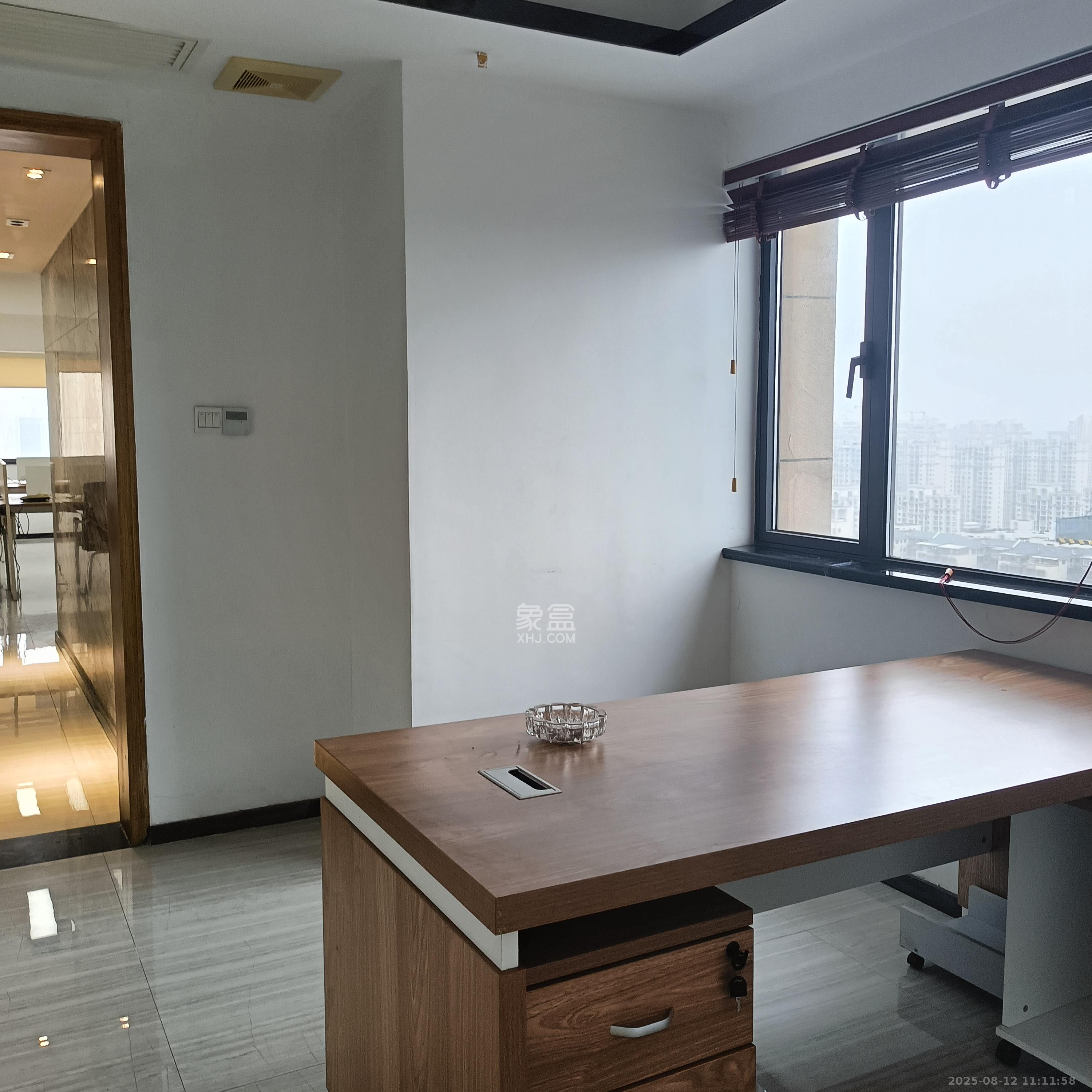 协信星澜汇  1室0厅0卫    7500.0元/月 协信星澜汇  1室0厅0卫    7500.0元/月室内图