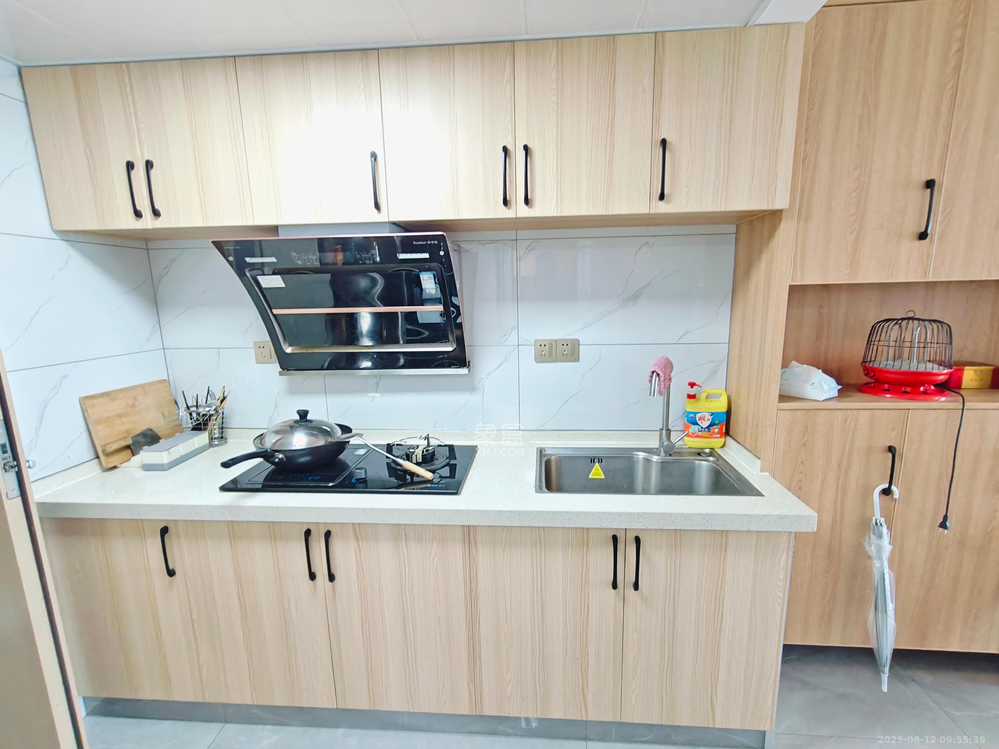 海伦春天  2室1厅1卫    1800.0元/月 海伦春天  2室1厅1卫    1800.0元/月室内图