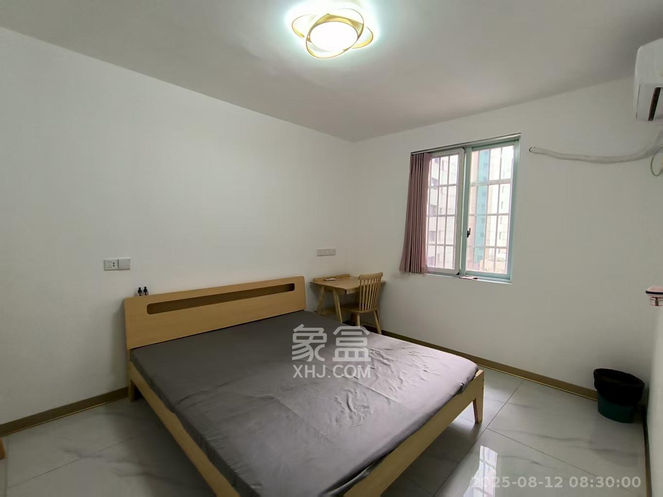 城市花园  3室1厅1卫    3000.0元/月 城市花园  3室1厅1卫    3000.0元/月室内图