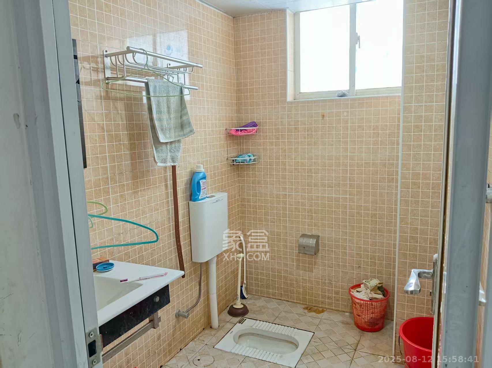 城市山水豪园（山水城市风景）  2室2厅1卫    1800.0元/月室内图