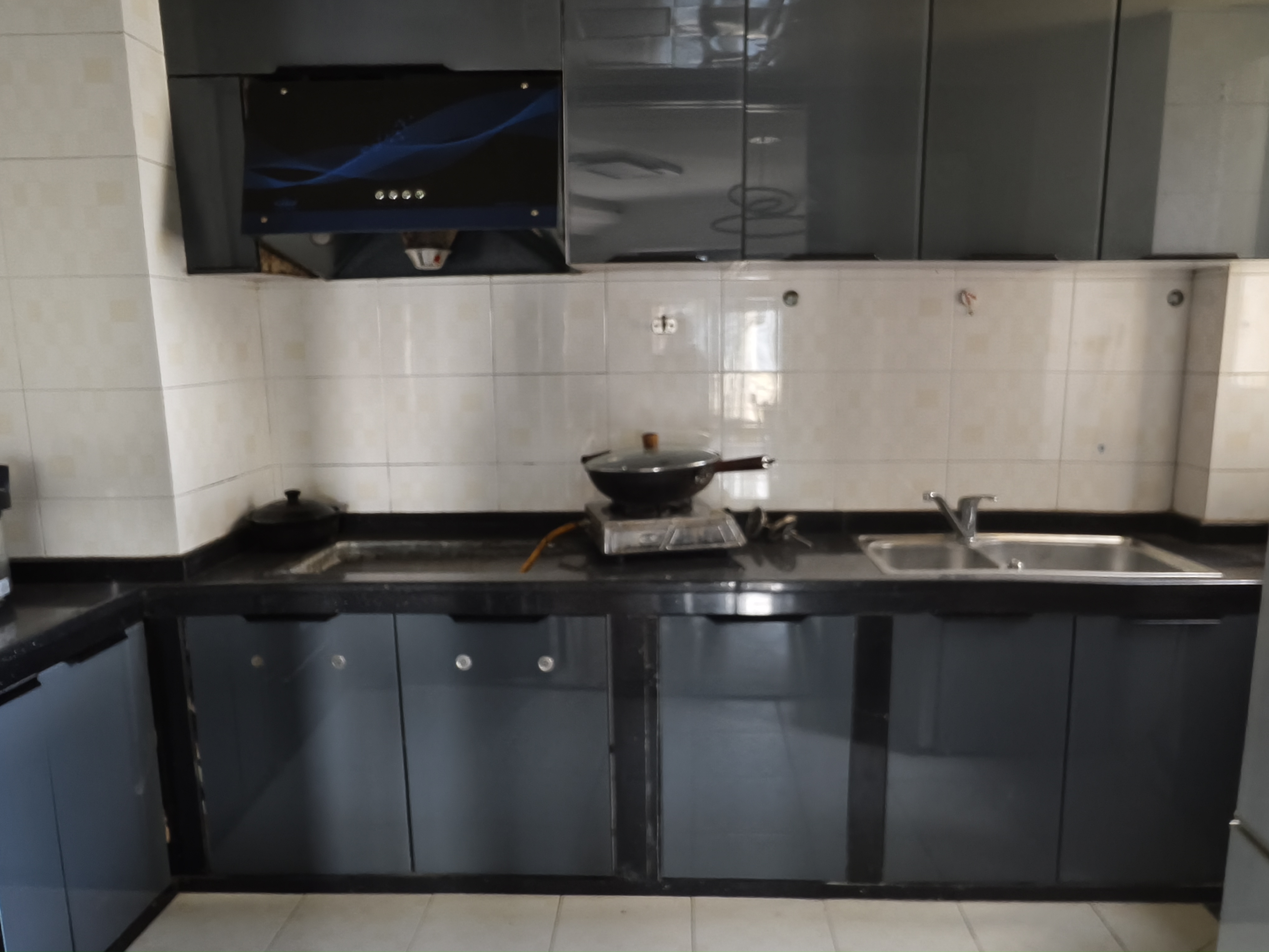 白龙大厦 3室2厅1卫 2600.0元/月 白龙大厦 3室2厅1卫 2600.0元/月室内图