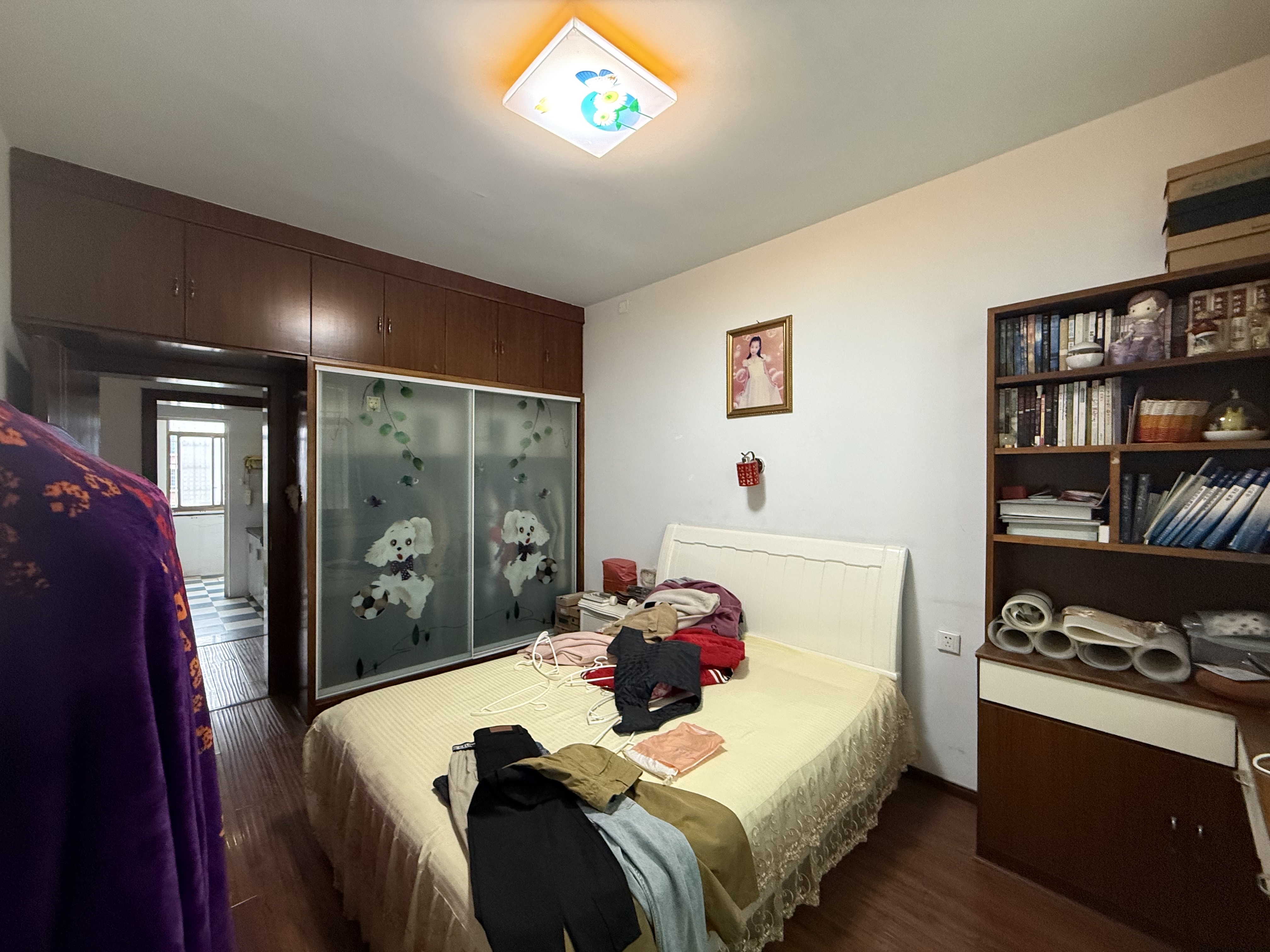 姑苏名园 4室2厅2卫 68.8万 姑苏名园 4室2厅2卫 68.8万客厅