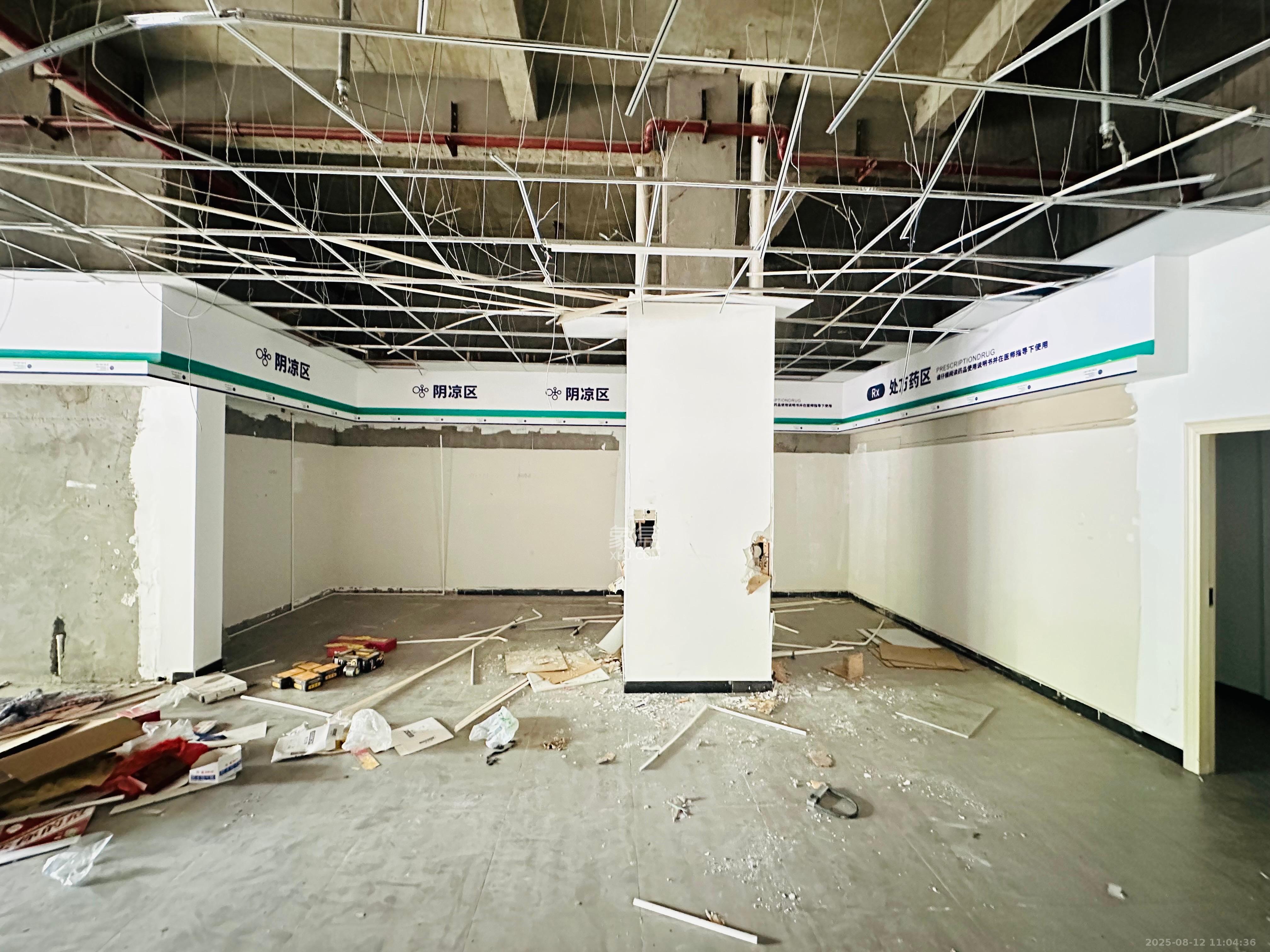 麓谷明珠   91.0㎡      8000.0元/月室内图