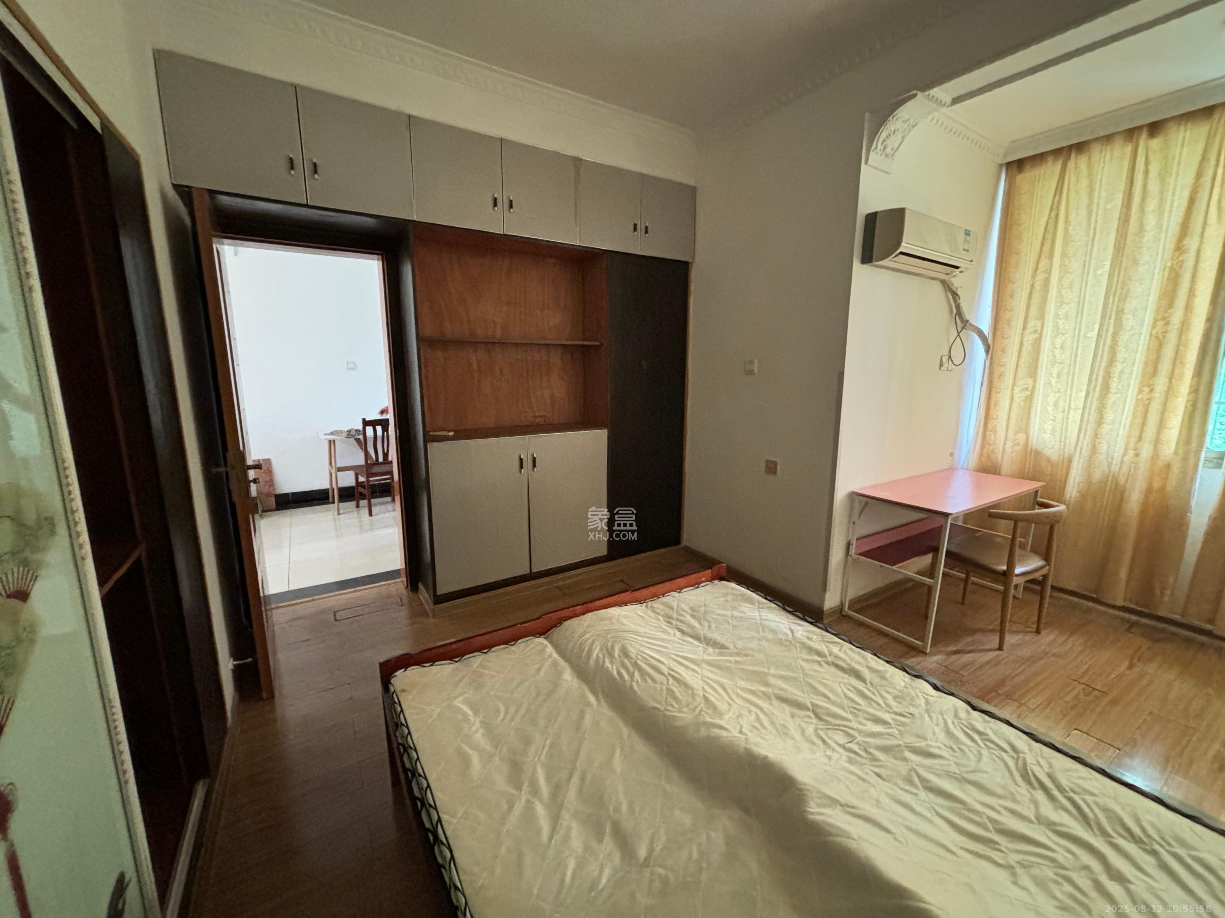 湘园社区(青山小区) 2室2厅1卫 2000.0元/月 湘园社区(青山小区) 2室2厅1卫 2000.0元/月室内图