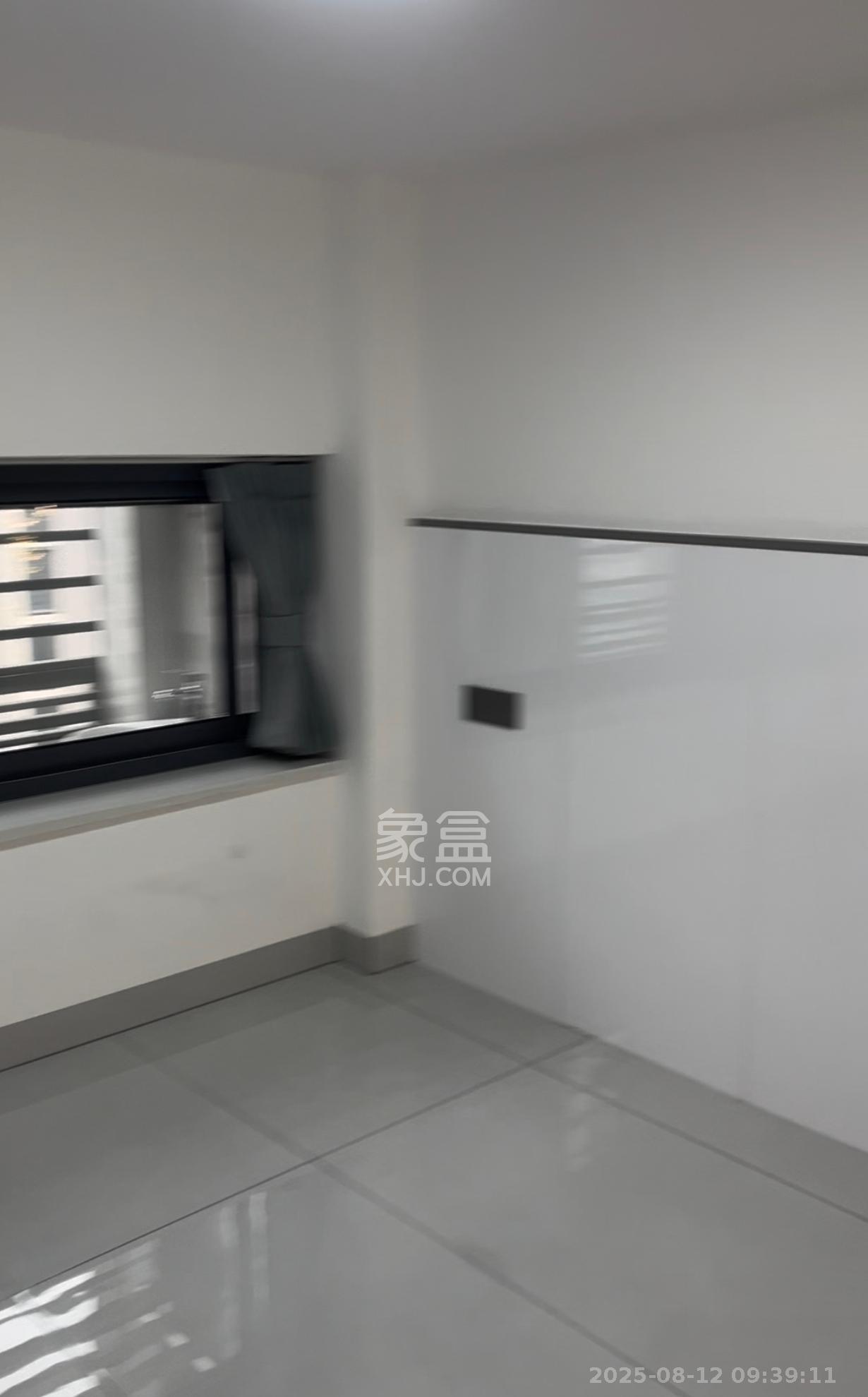 中交广场公寓  2室1厅1卫   2200.00元/月